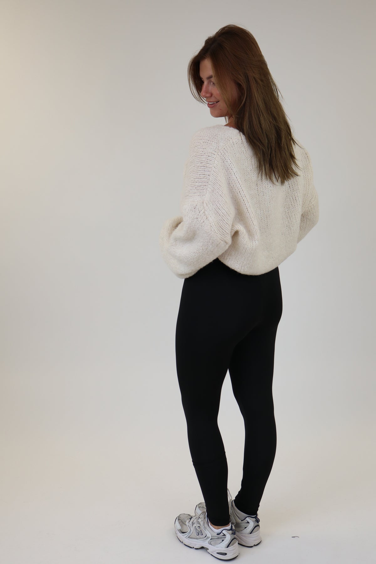 Basic Legging By Swan Black | Pre order 24/09