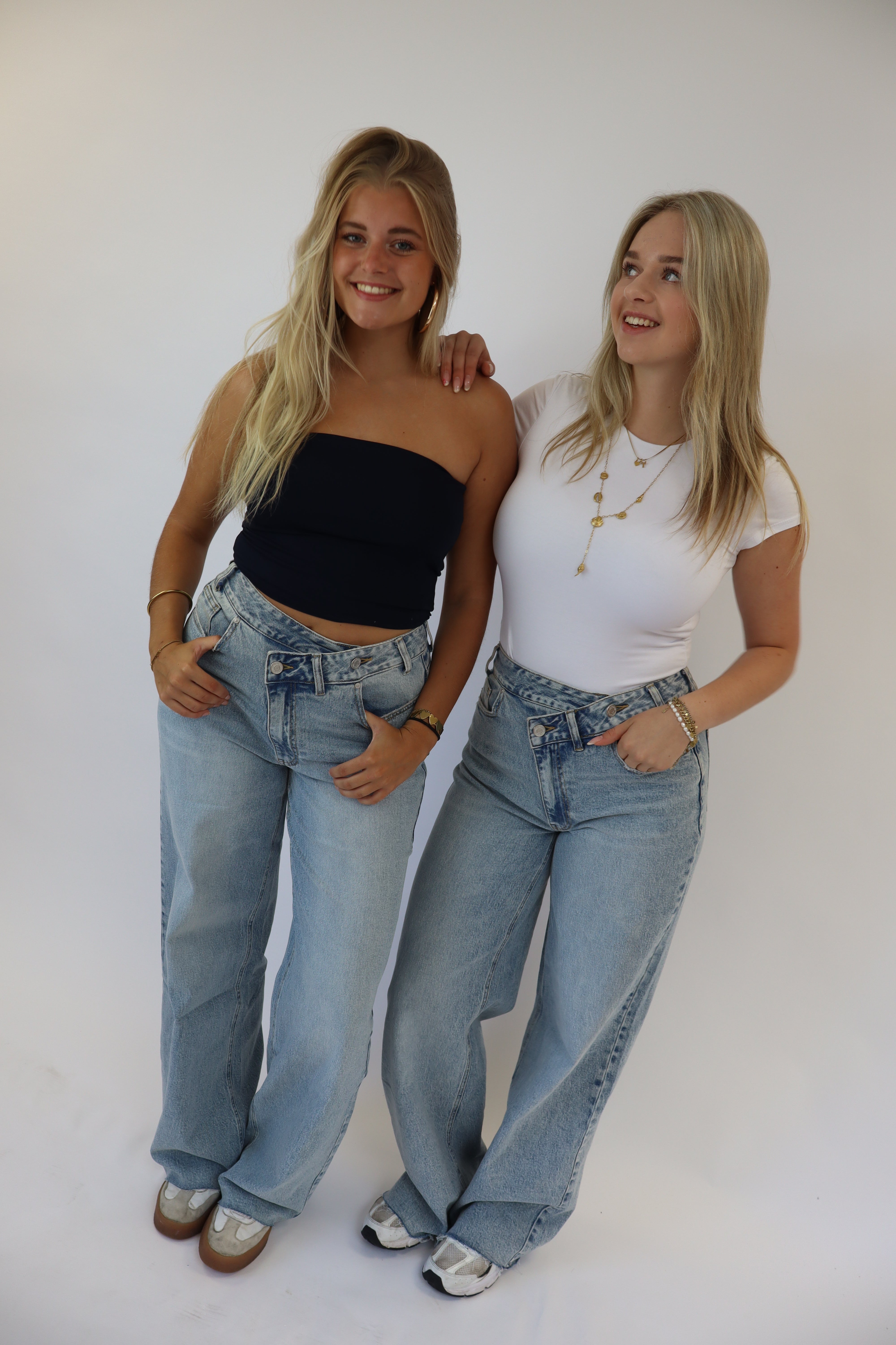 Double Button Tall Jeans Light Denim BK3856