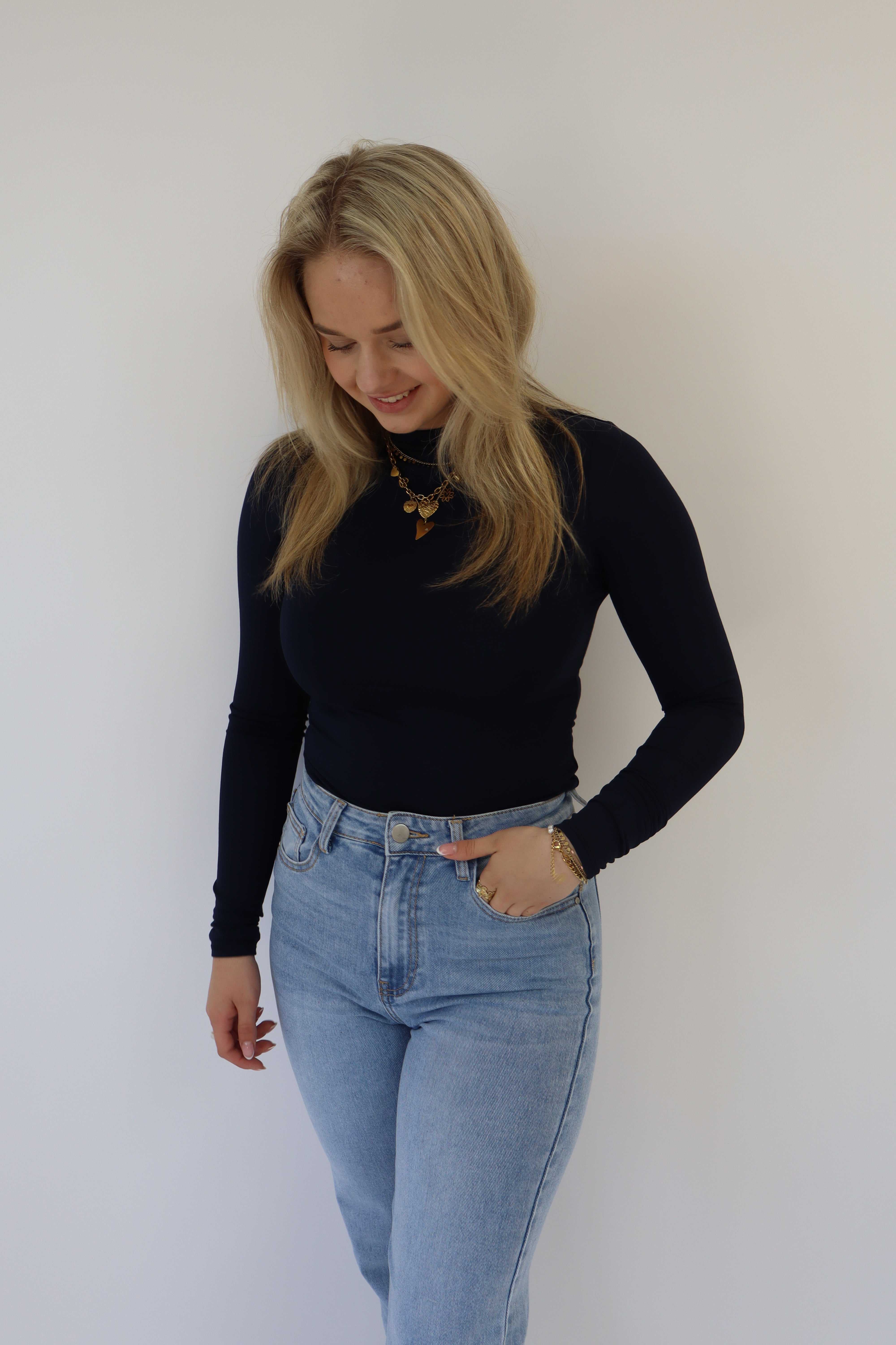 Lola Body Black