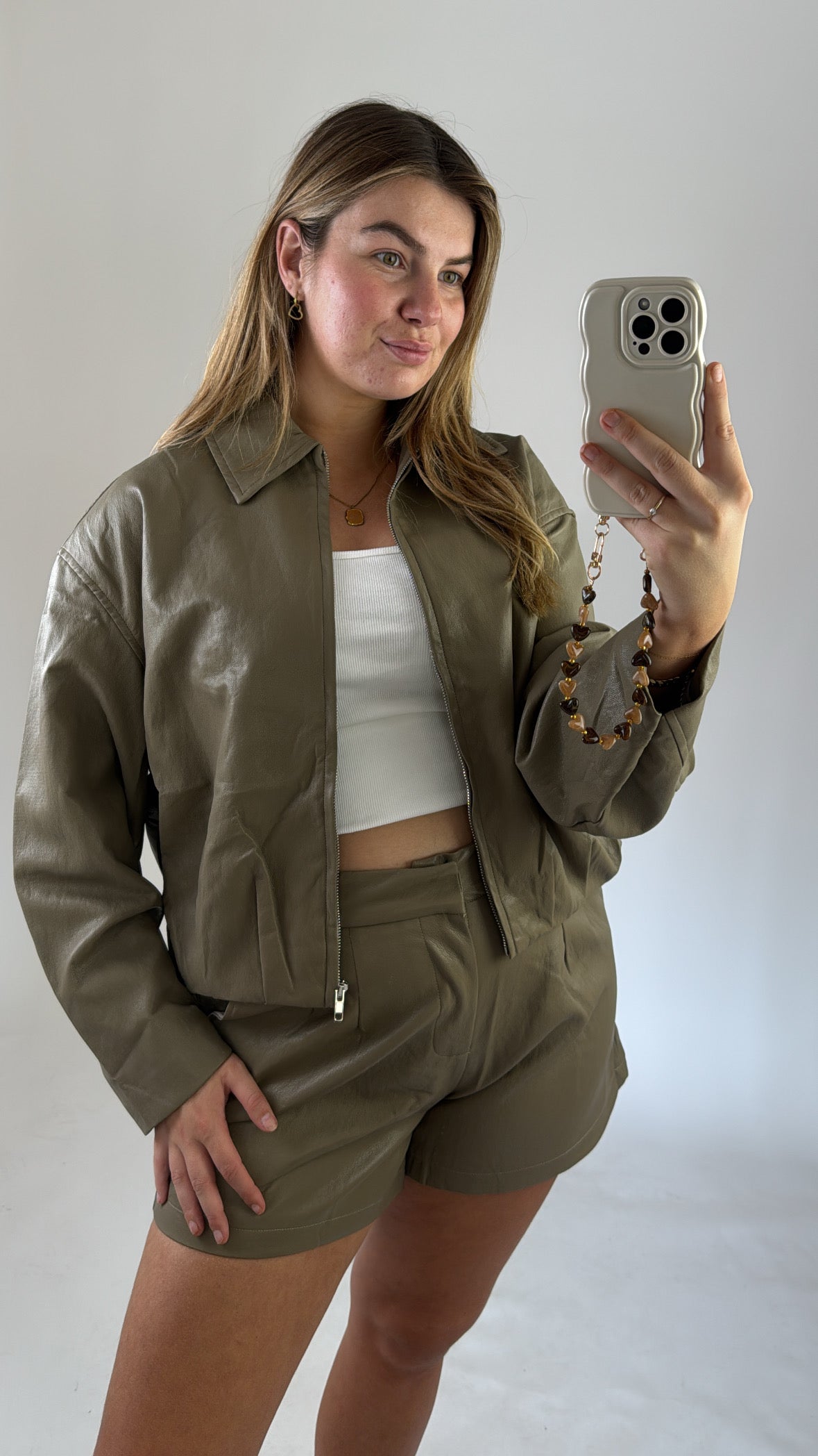Amberly Short Olive Ambika