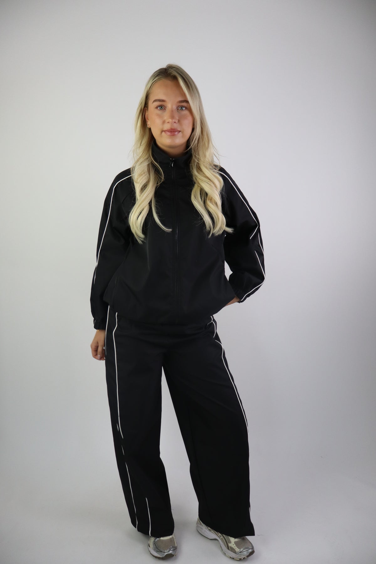 Francis two piece set black