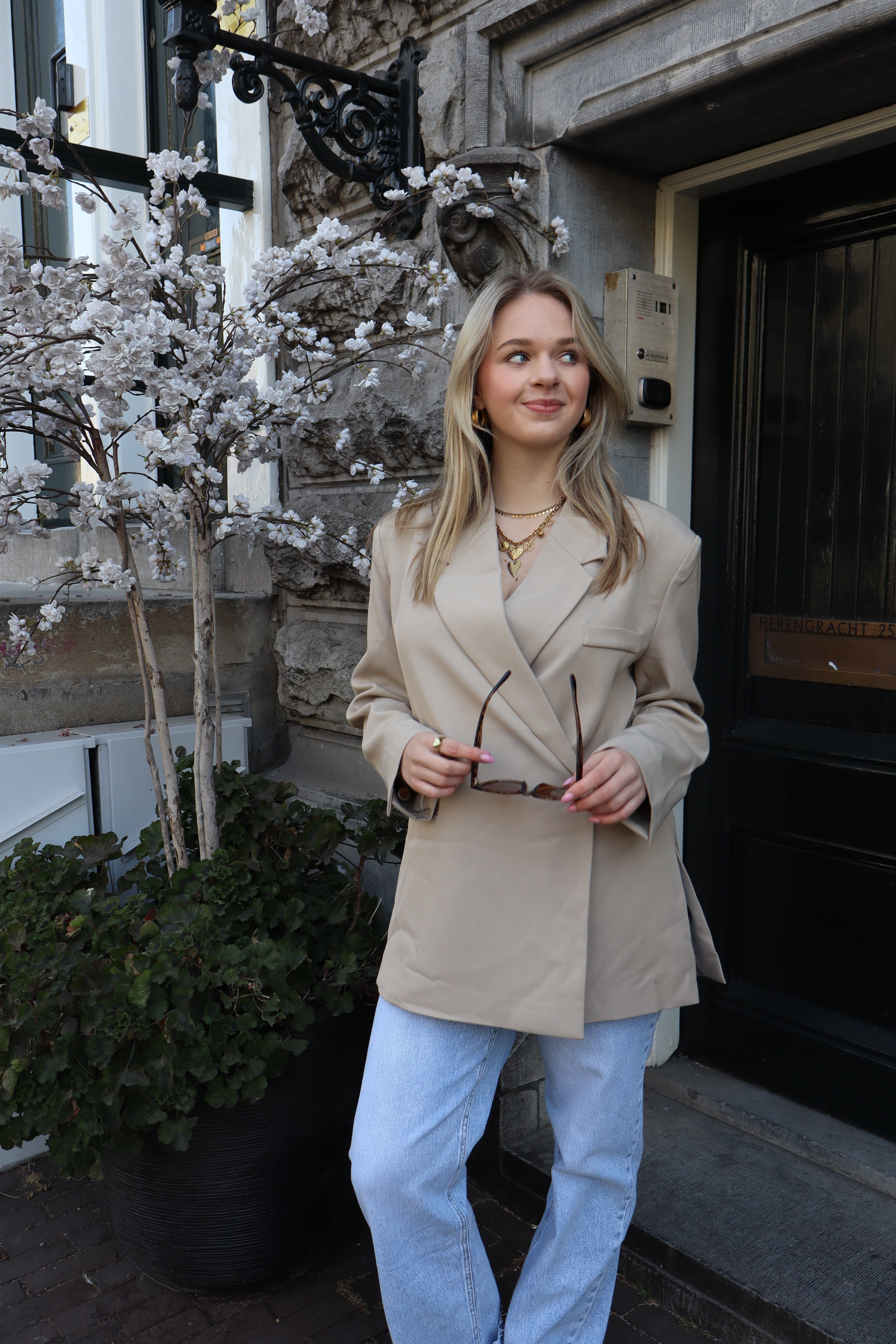 Lotje Oversized Blazer | Beige 24763