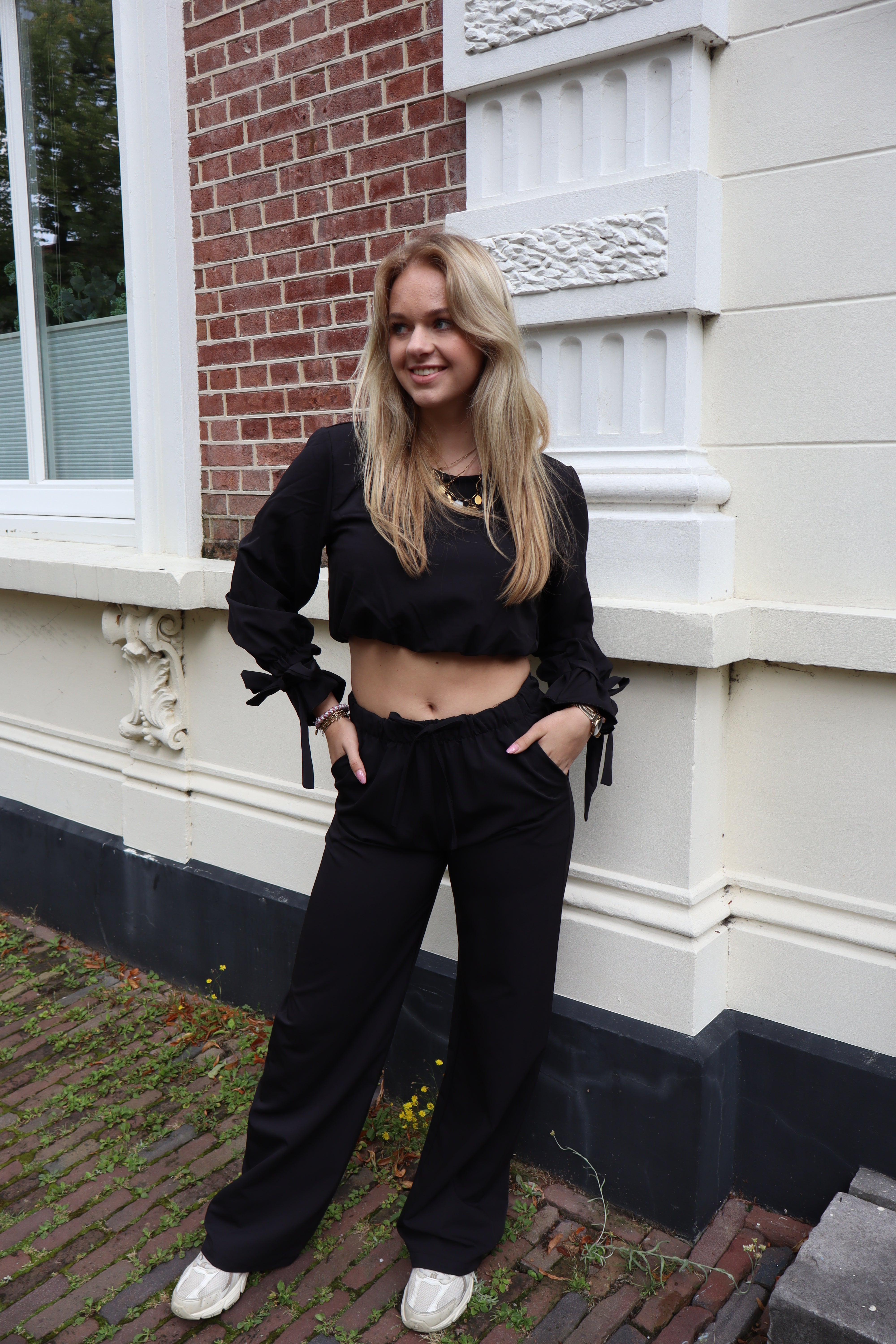 Mia Top Black