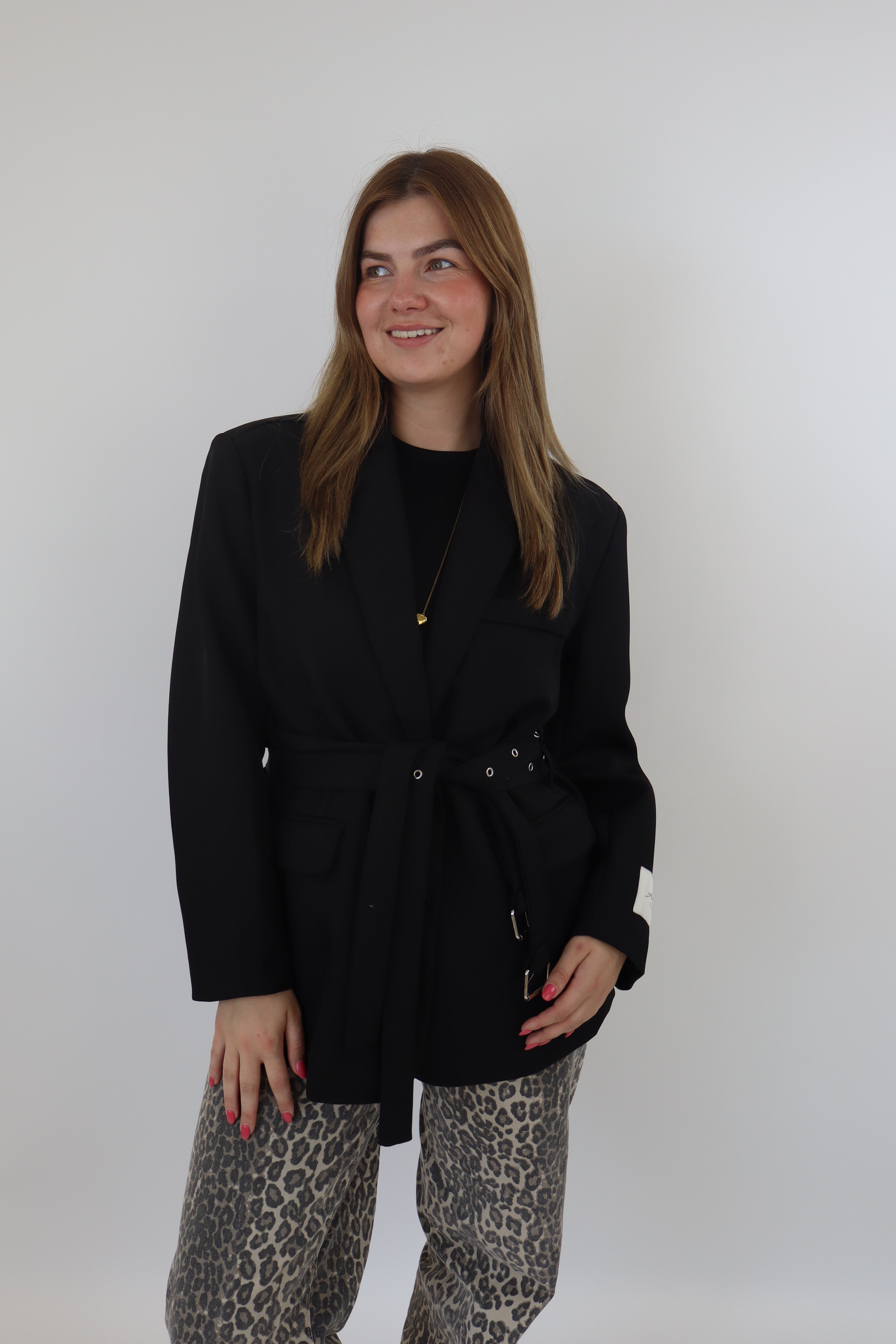 Ambika Belted Blazer Zwart