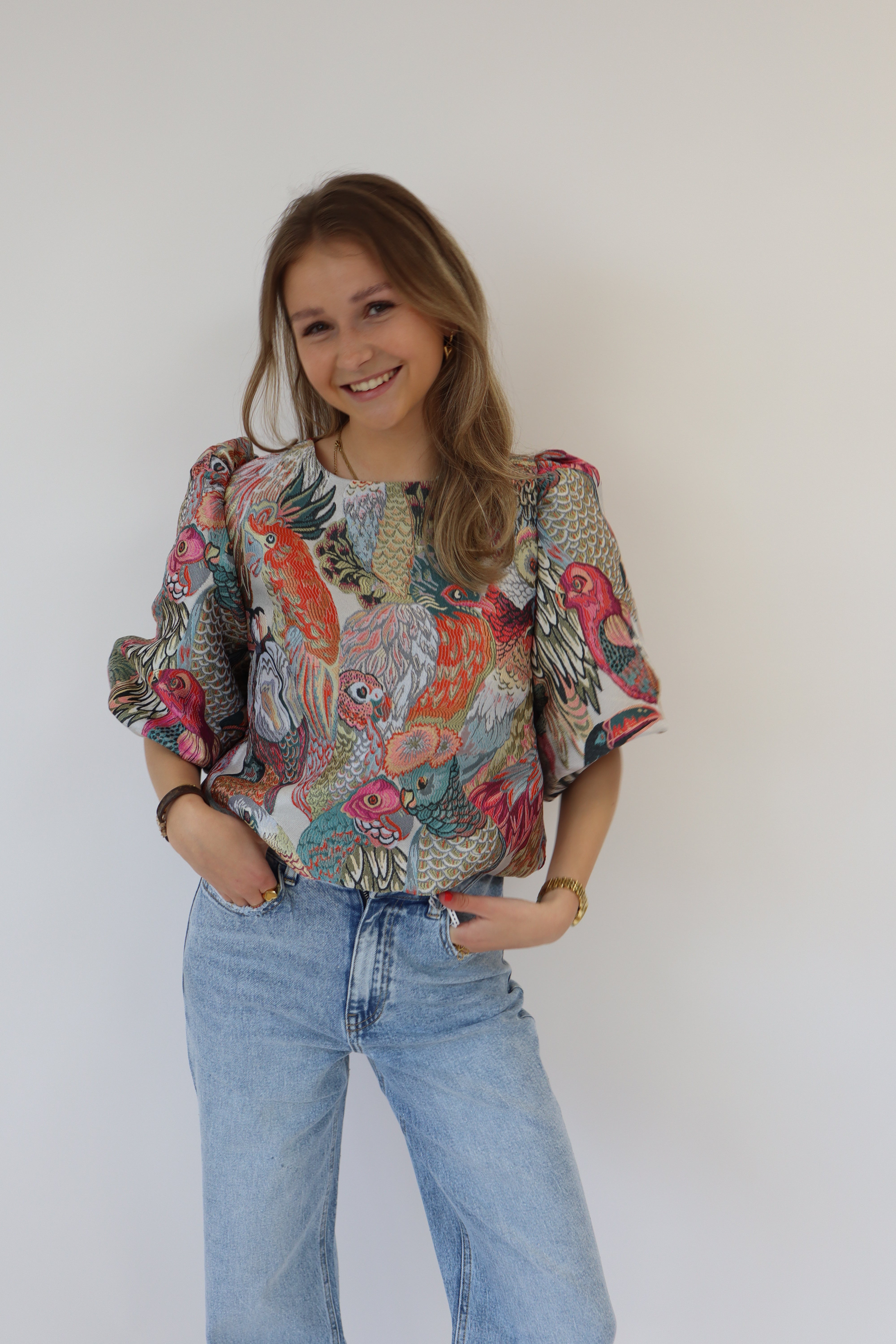 Janet Top Vogel Print