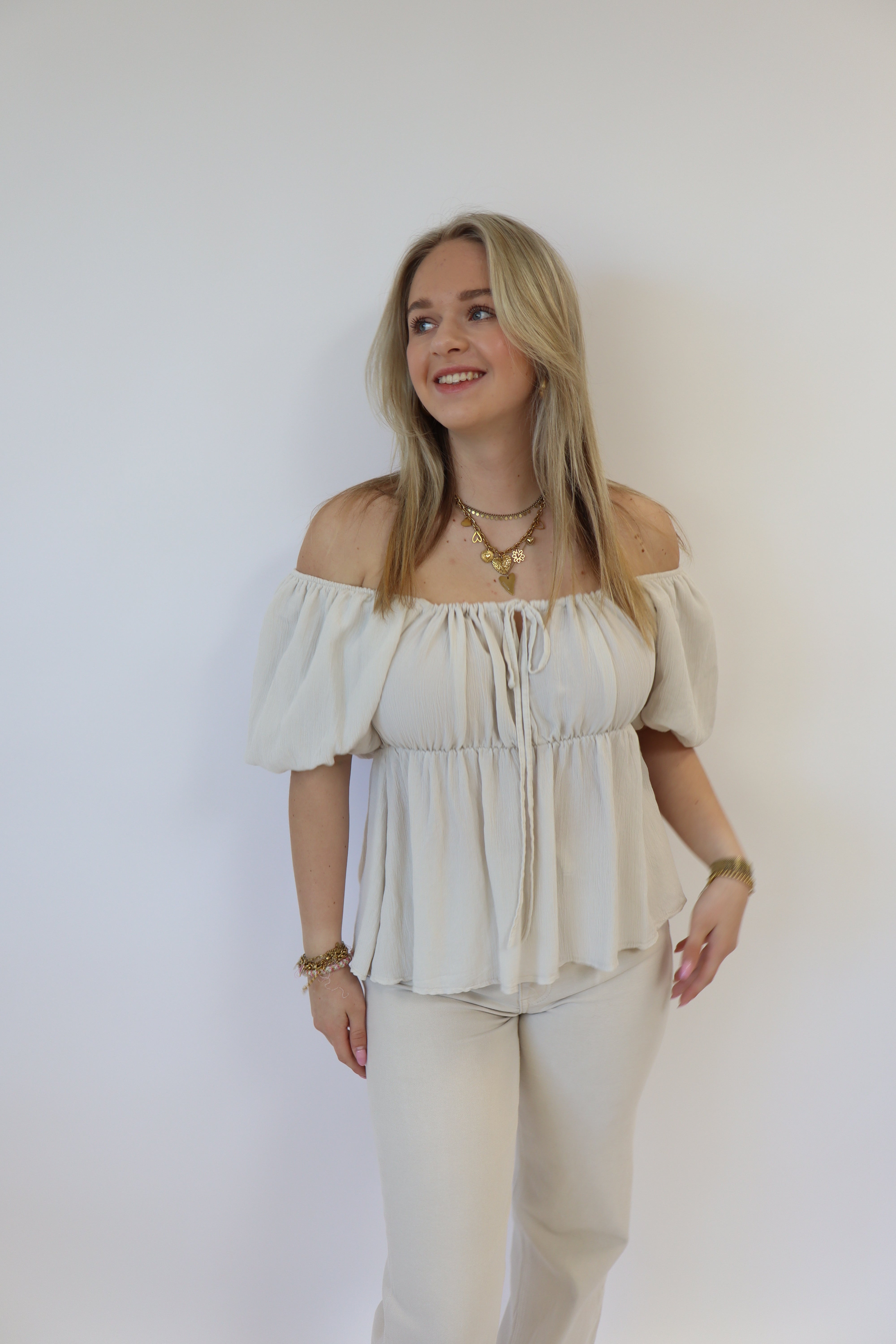 Off Shoulder Top Creme