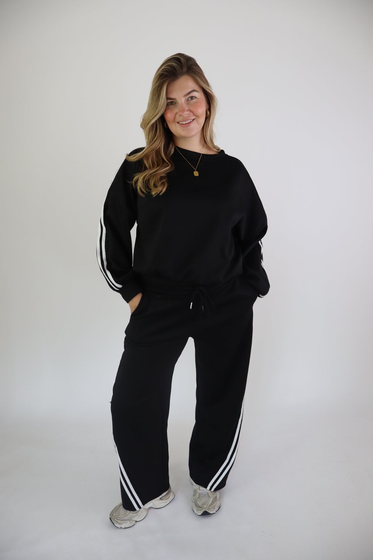 Manon Two Piece Set Black