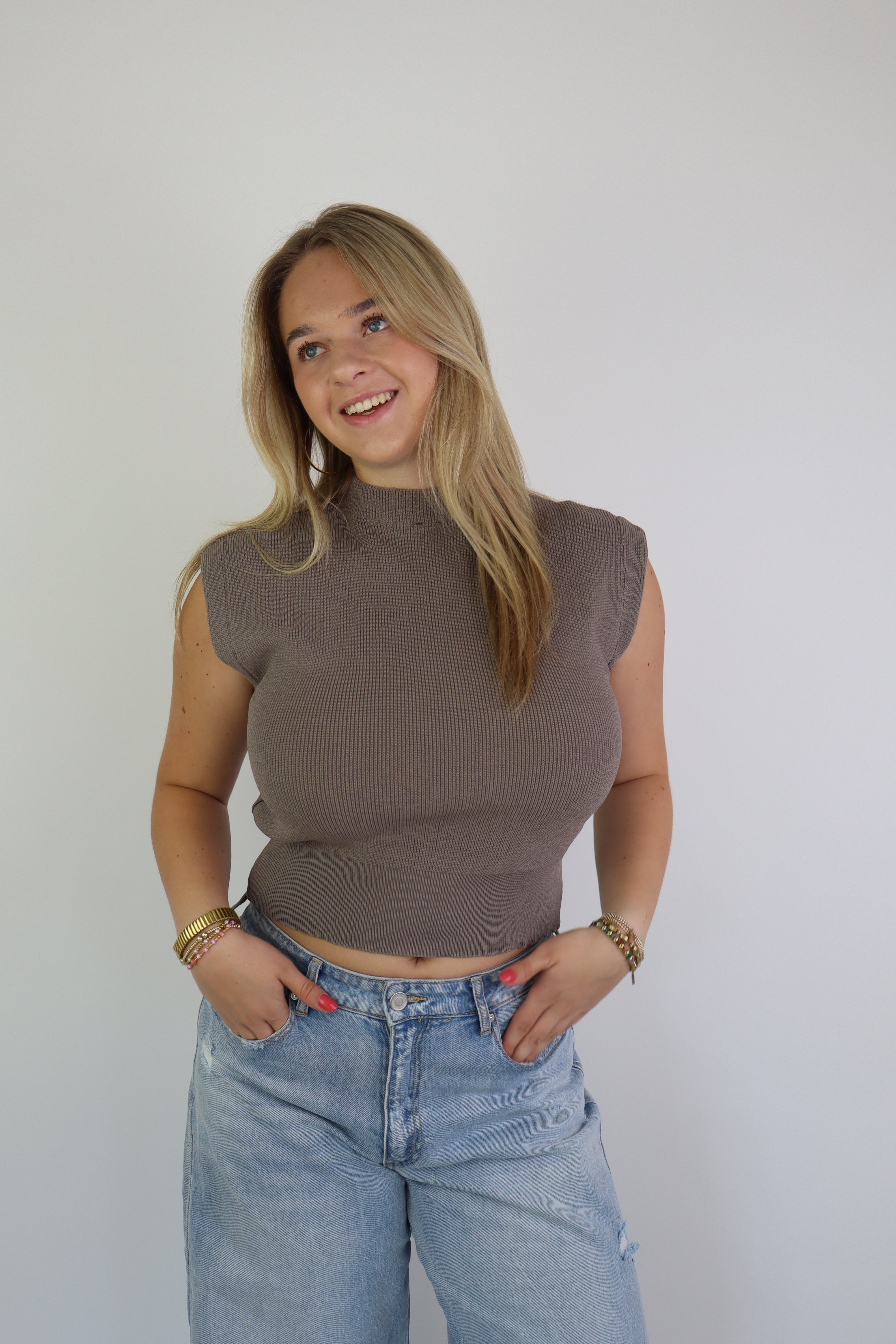 Meavy Top Taupe