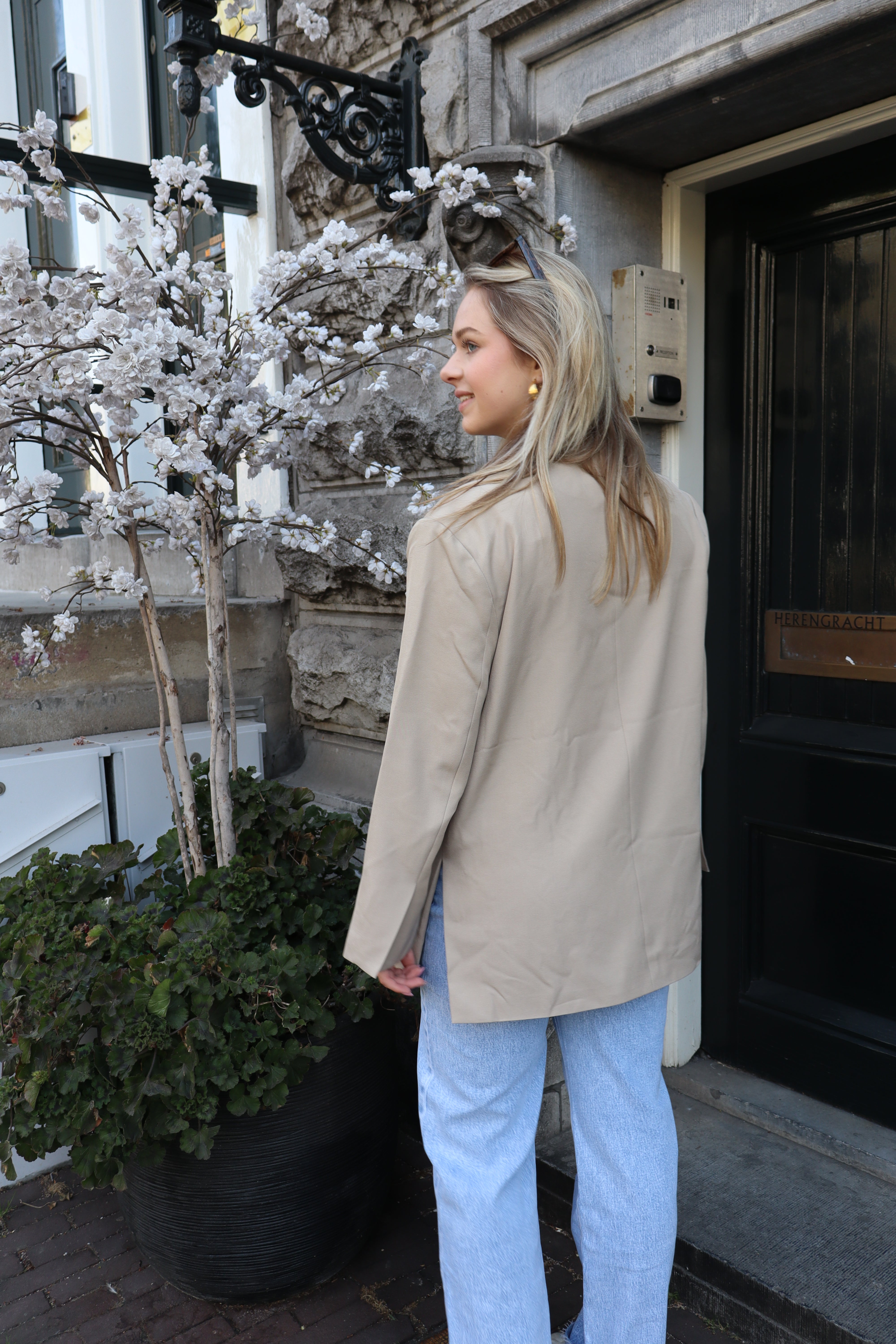 Lotje Oversized Blazer | Beige 24763