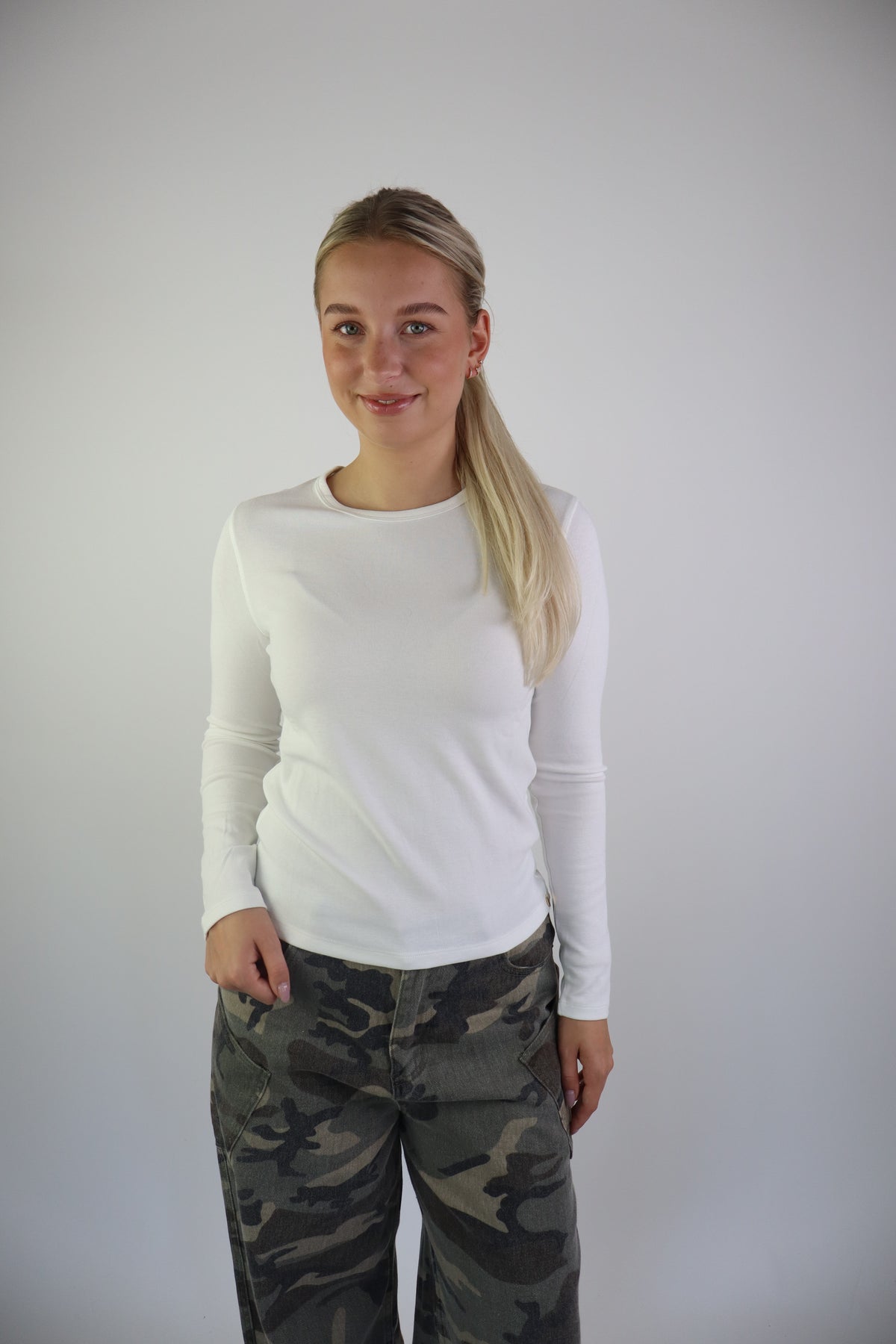 Ambika Willow Basic Wit