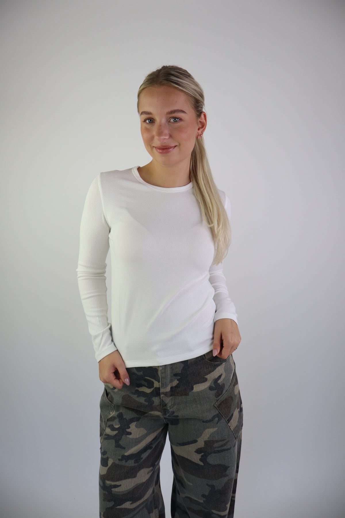 Ambika Willow Basic Wit