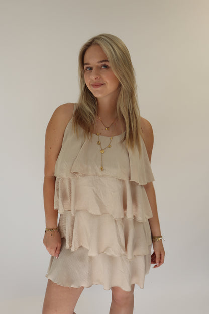 Djamilla Ruffle Jurk Beige