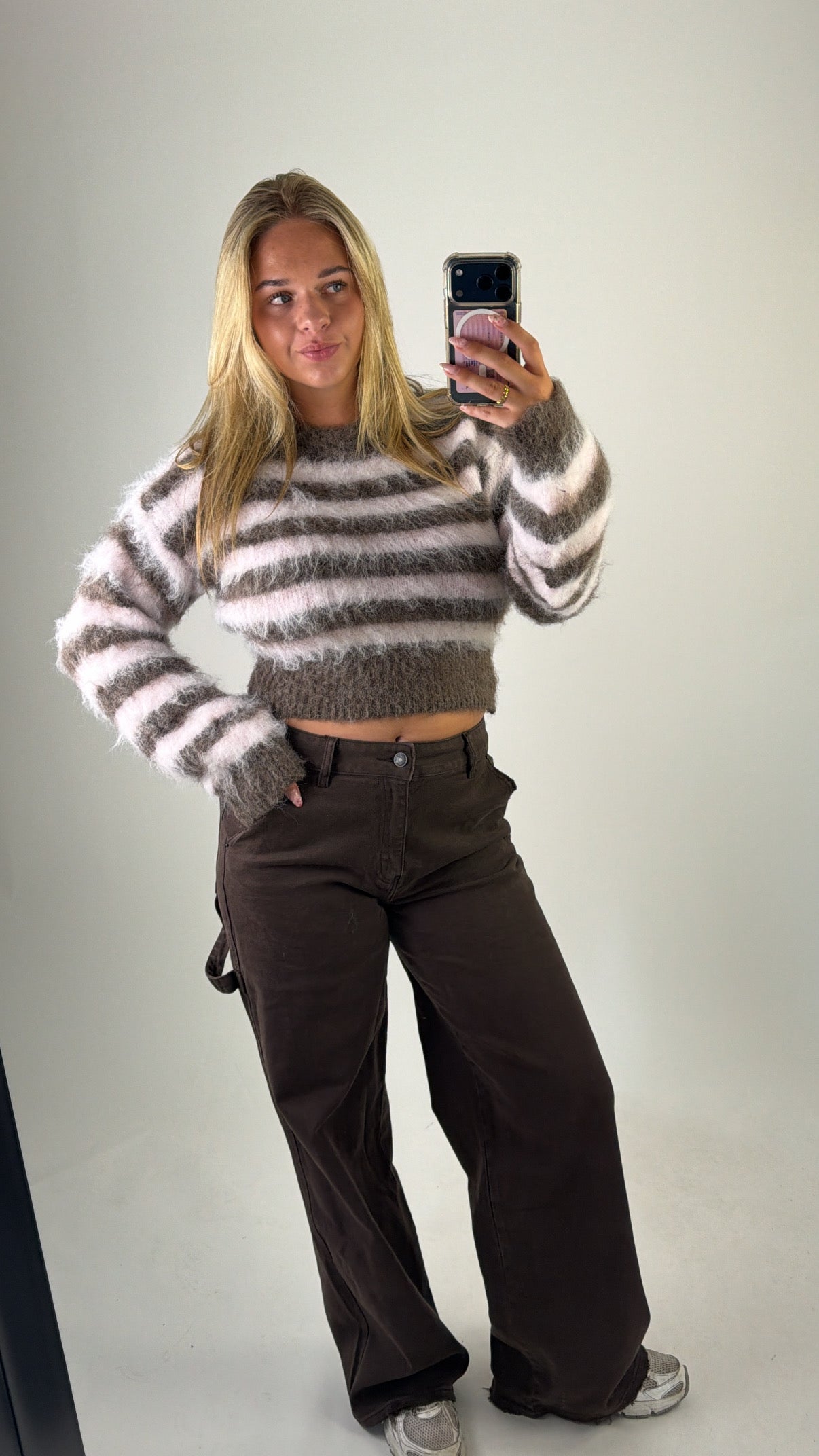 Eva Fluffy Striped Knit Brown/Pink