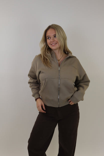 Redefined Zip Vest Dark Taupe