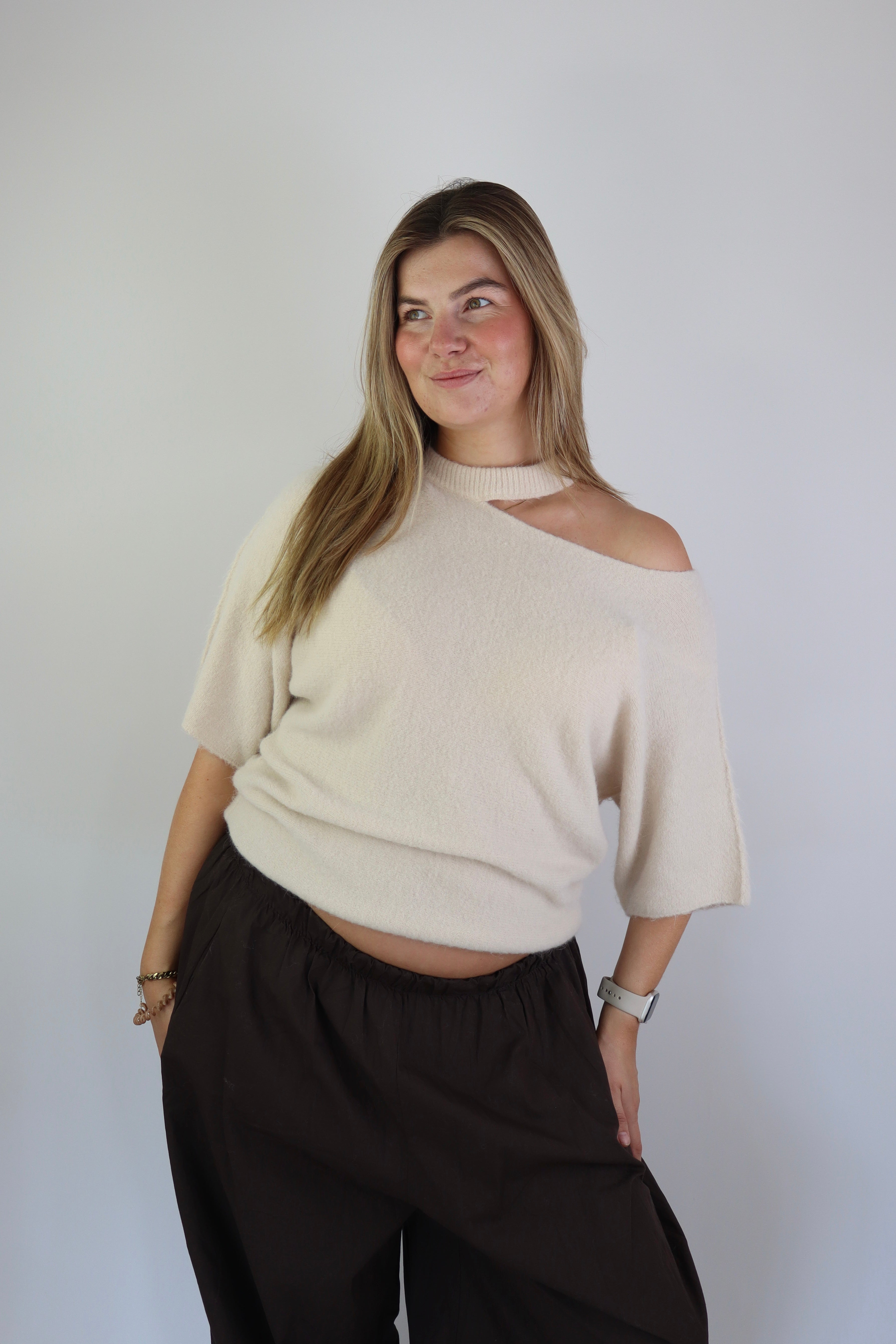 Chenelle Open Shoulder Top Beige