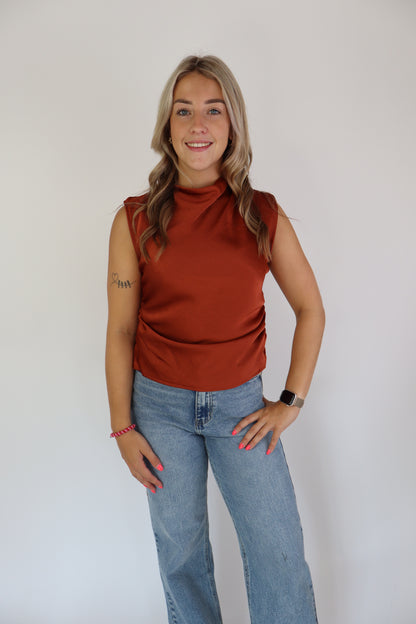 Noor Satijnen Top Roest