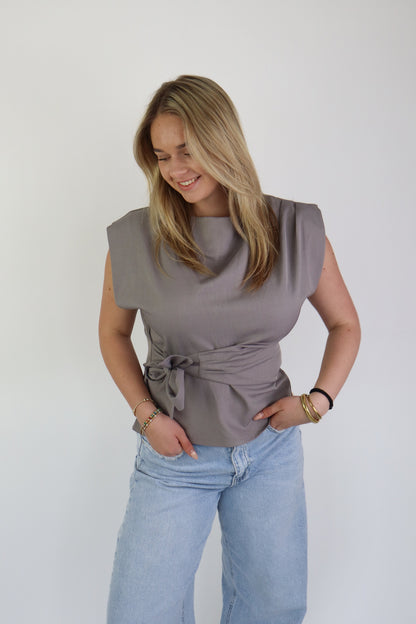 Britt Top Grey
