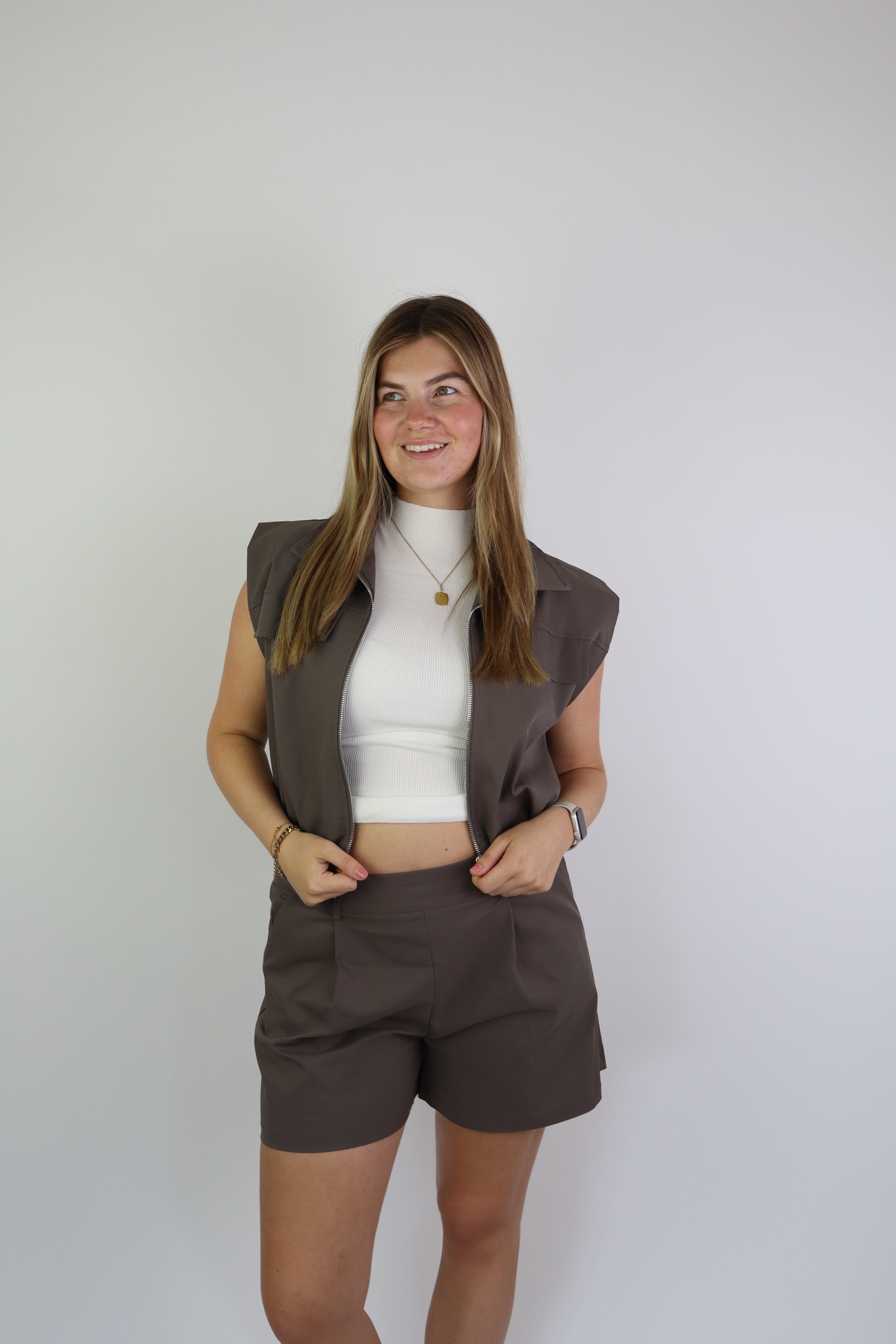 Yuna Basic Top White