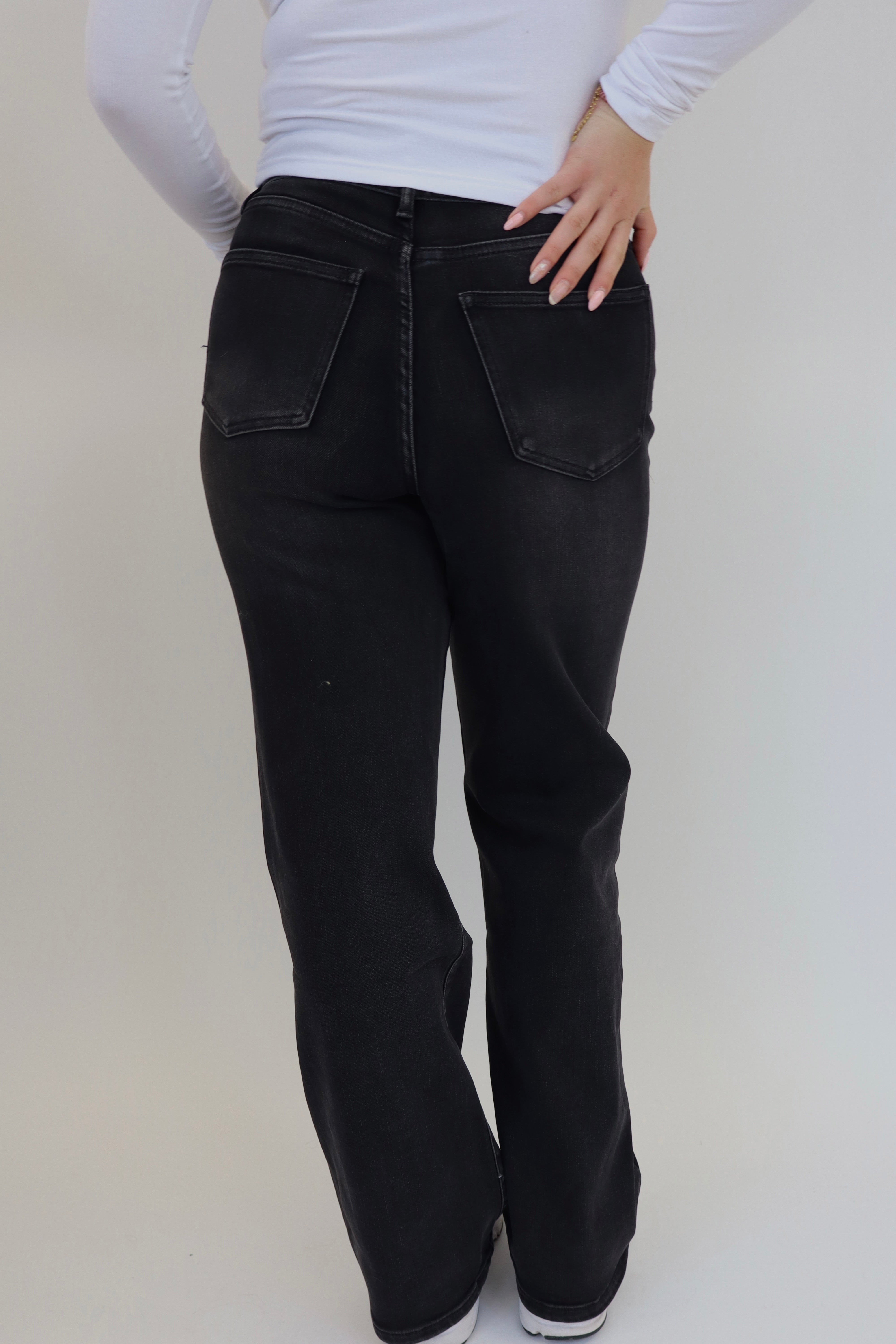 Laulia Straight Leg Jeans - Black Y3331-3