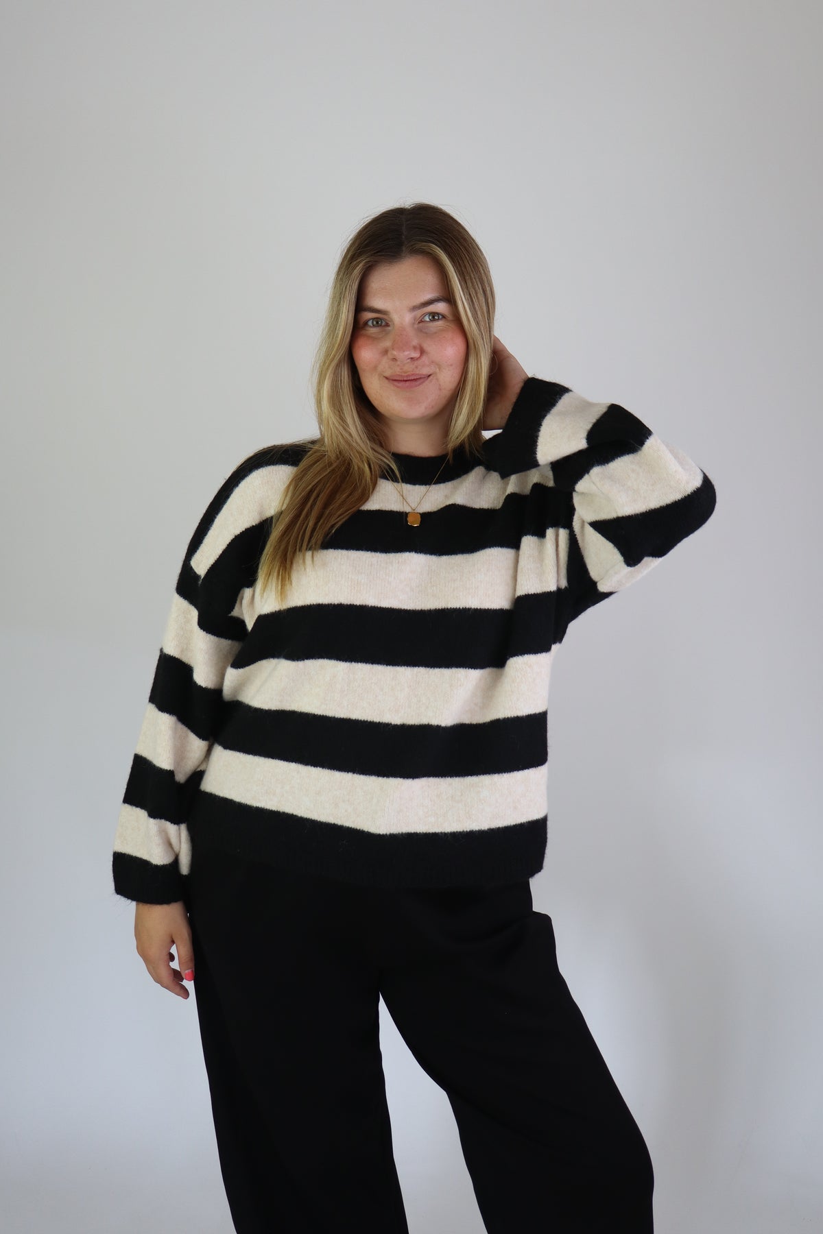 Selina Striped Sweater Black/White