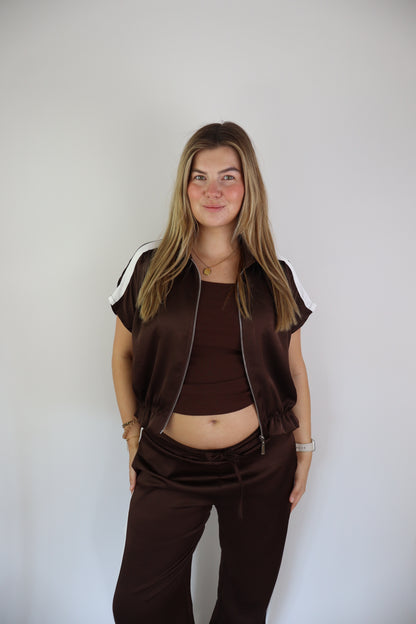 Caitlin Satijnen Gilet Brown