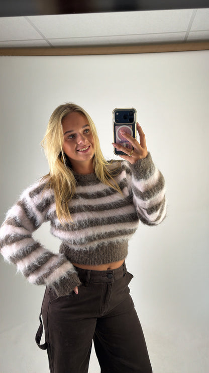 Eva Fluffy Striped Knit Brown/Pink