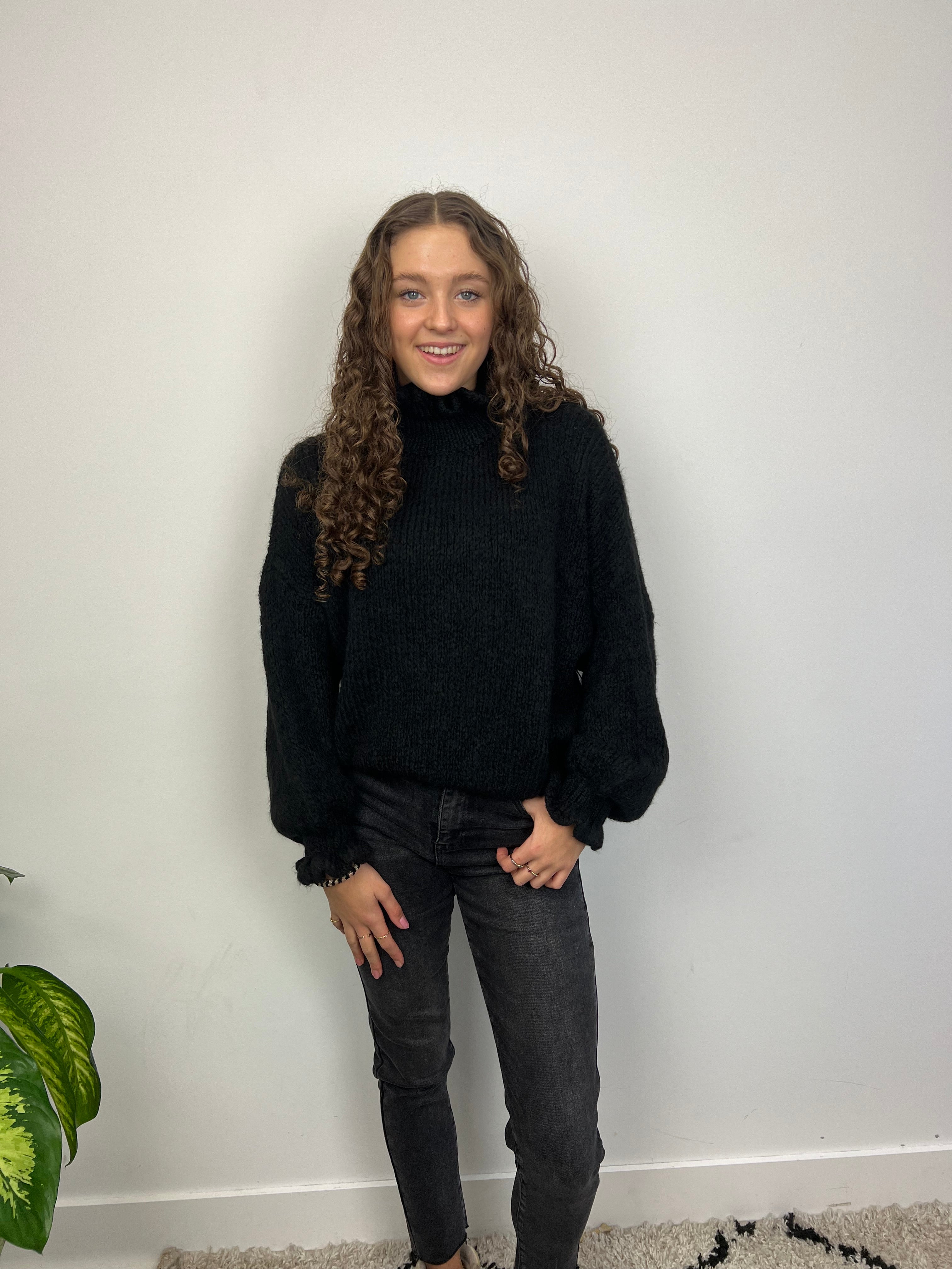 Washed Black Jeans T252
