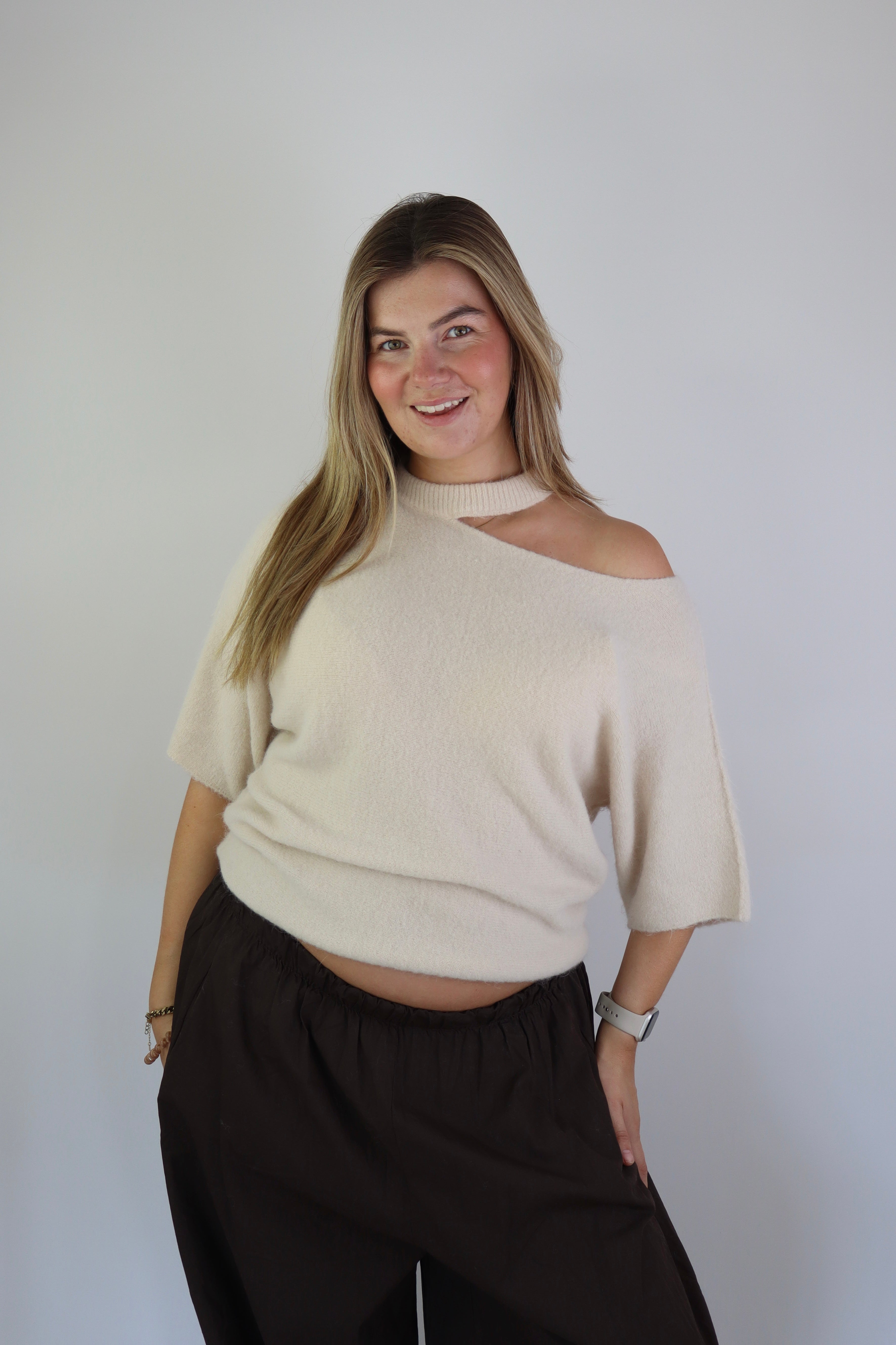 Chenelle Open Shoulder Top Beige