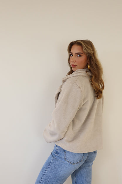 Lizzy Fluffy Jacket Creme