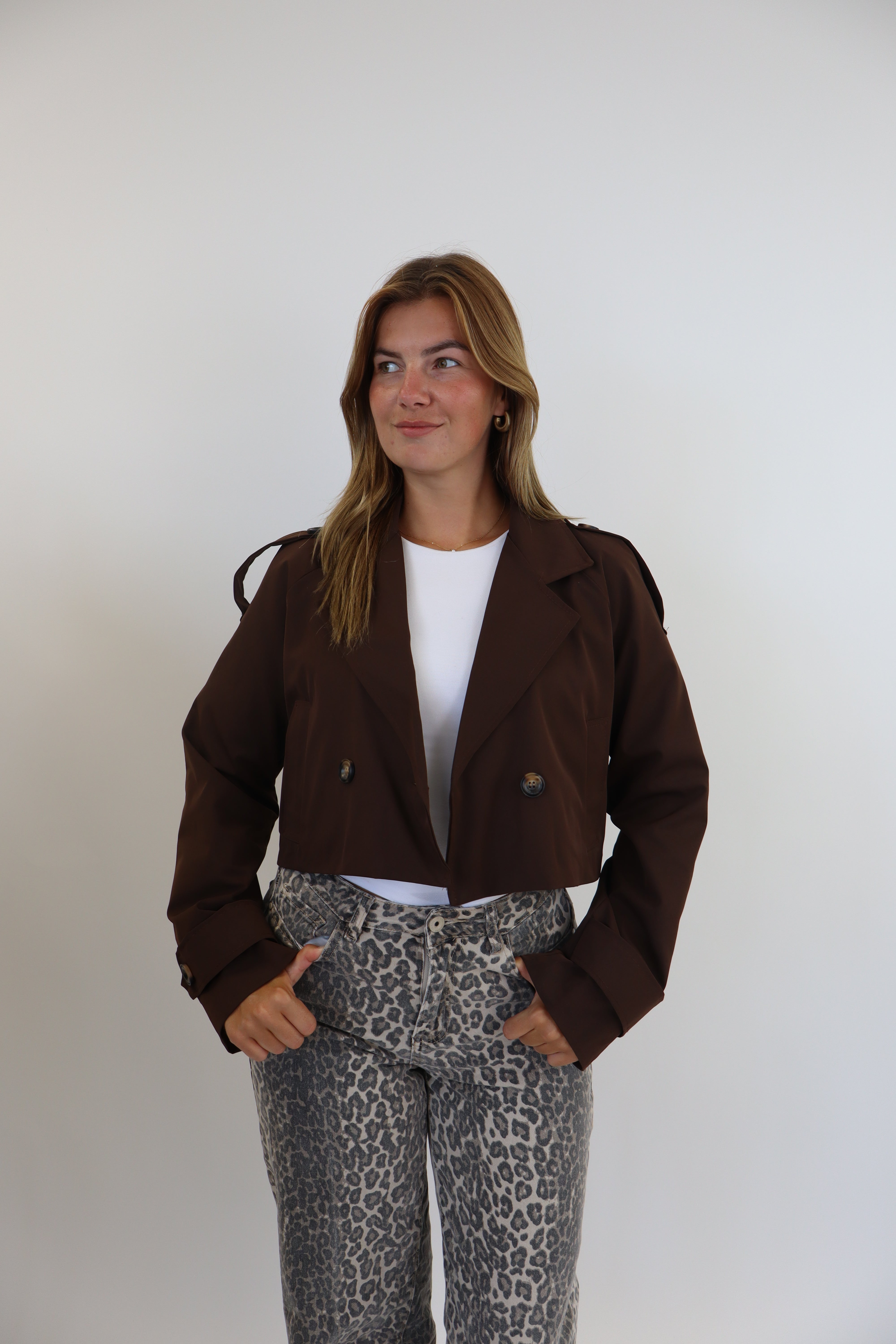 Lieke Cropped Trench Coat - Brown