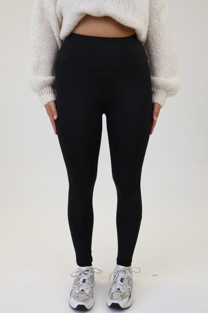 Basic Legging By Swan Black | Pre order 24/09
