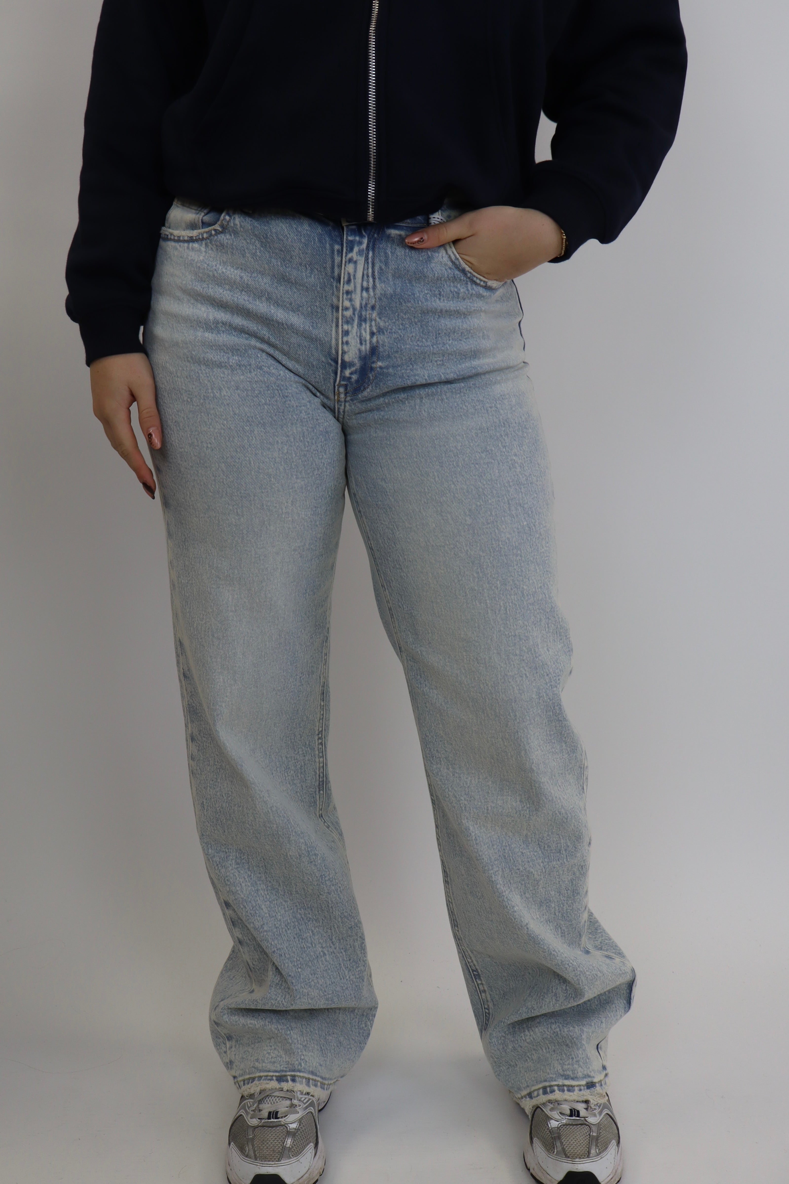 Thyrsa Wide Leg Jeans W3791