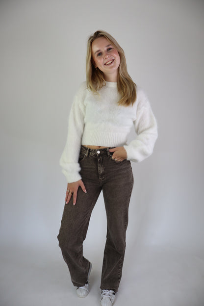 Eva Basic Fluffy Knit White