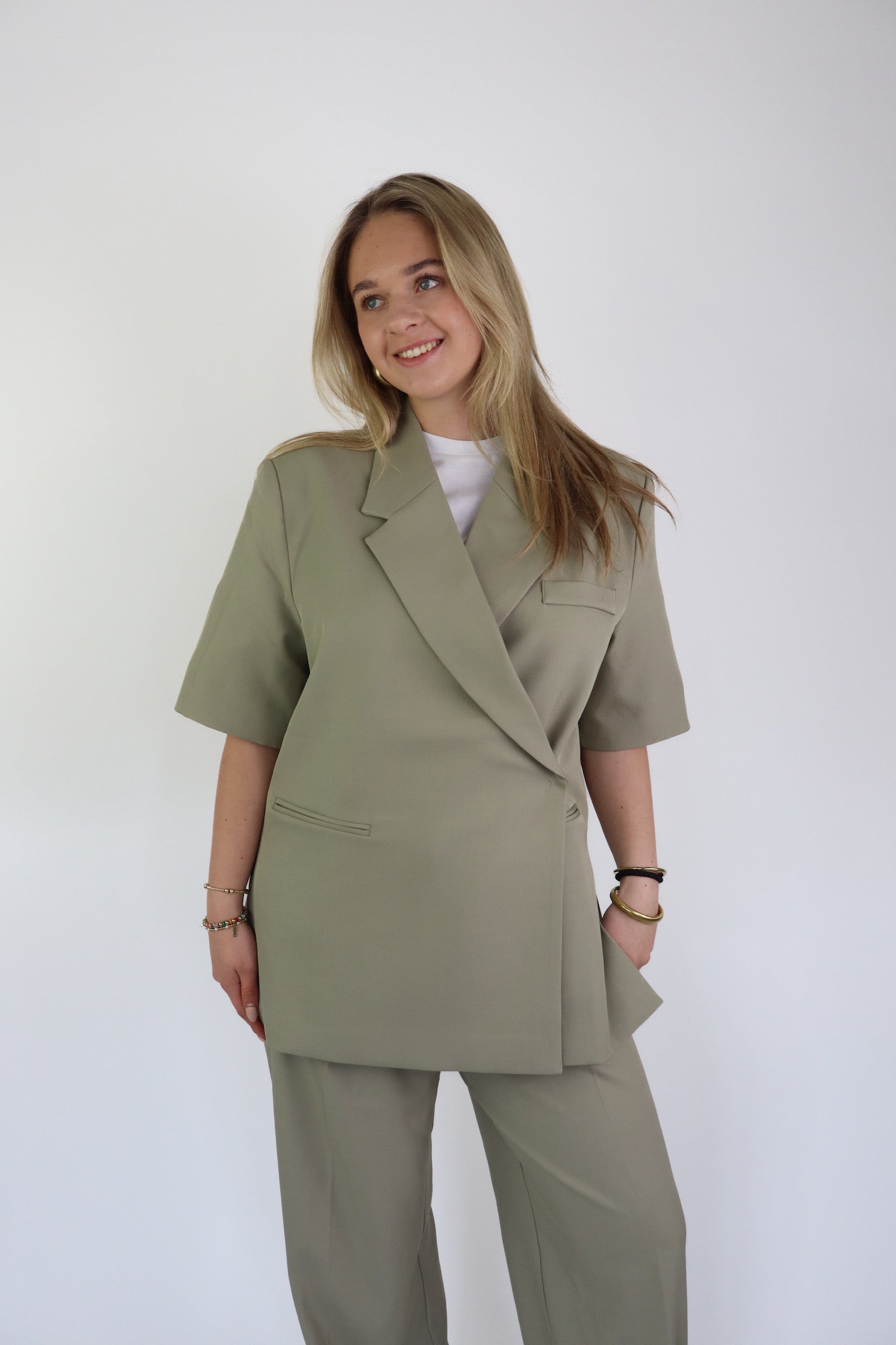 Emma Boxy Blazer Short Sleeve Olive