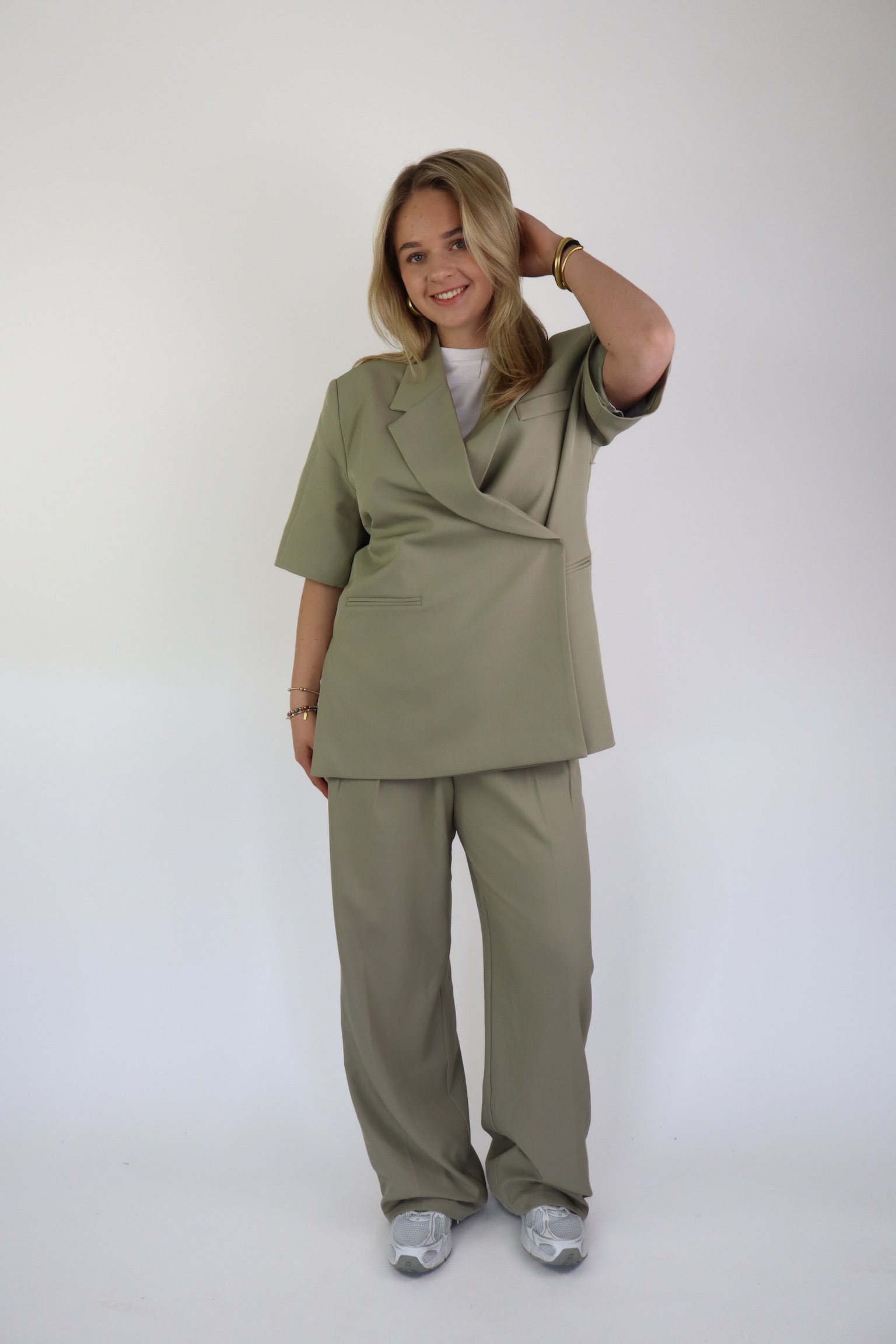 Emma Boxy Blazer Short Sleeve Olive