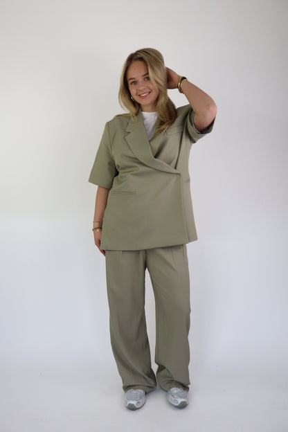 Emma Boxy Blazer Short Sleeve Olive