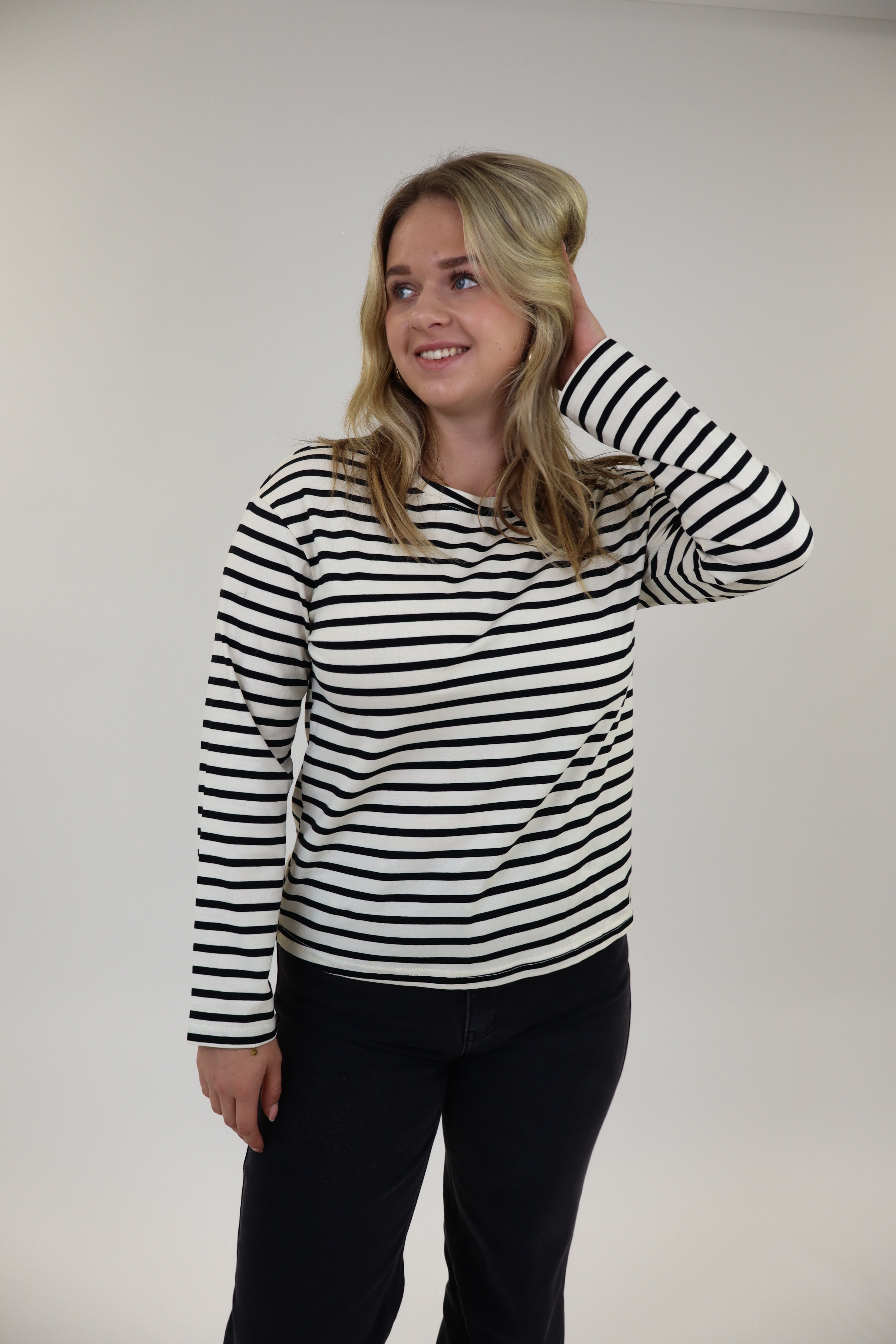 Isis Long Sleeve Top | Black
