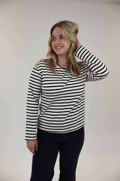 Isis Long Sleeve Top | Black
