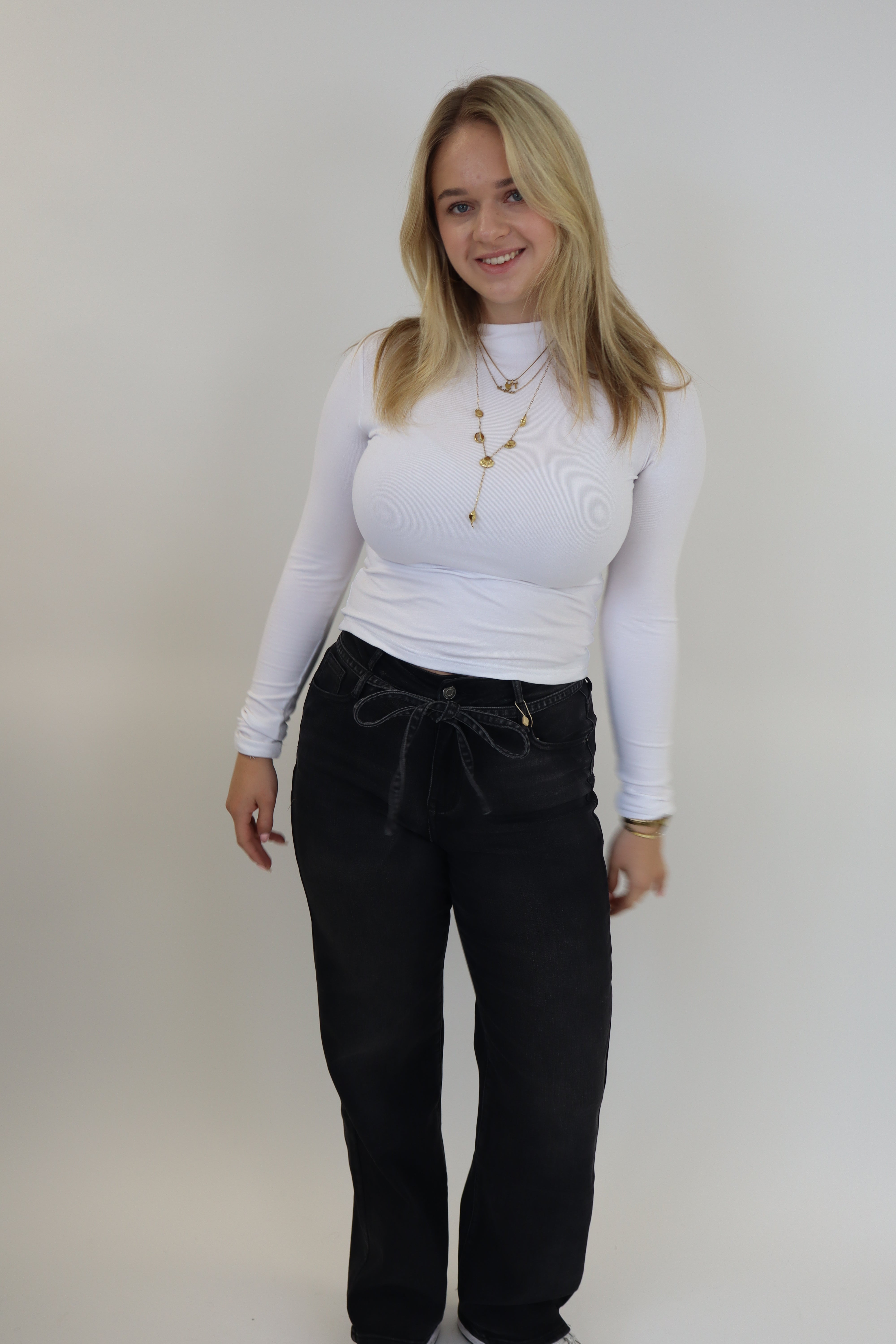 Laulia Straight Leg Jeans - Black Y3331-3