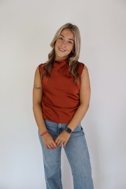 Noor Satijnen Top Roest