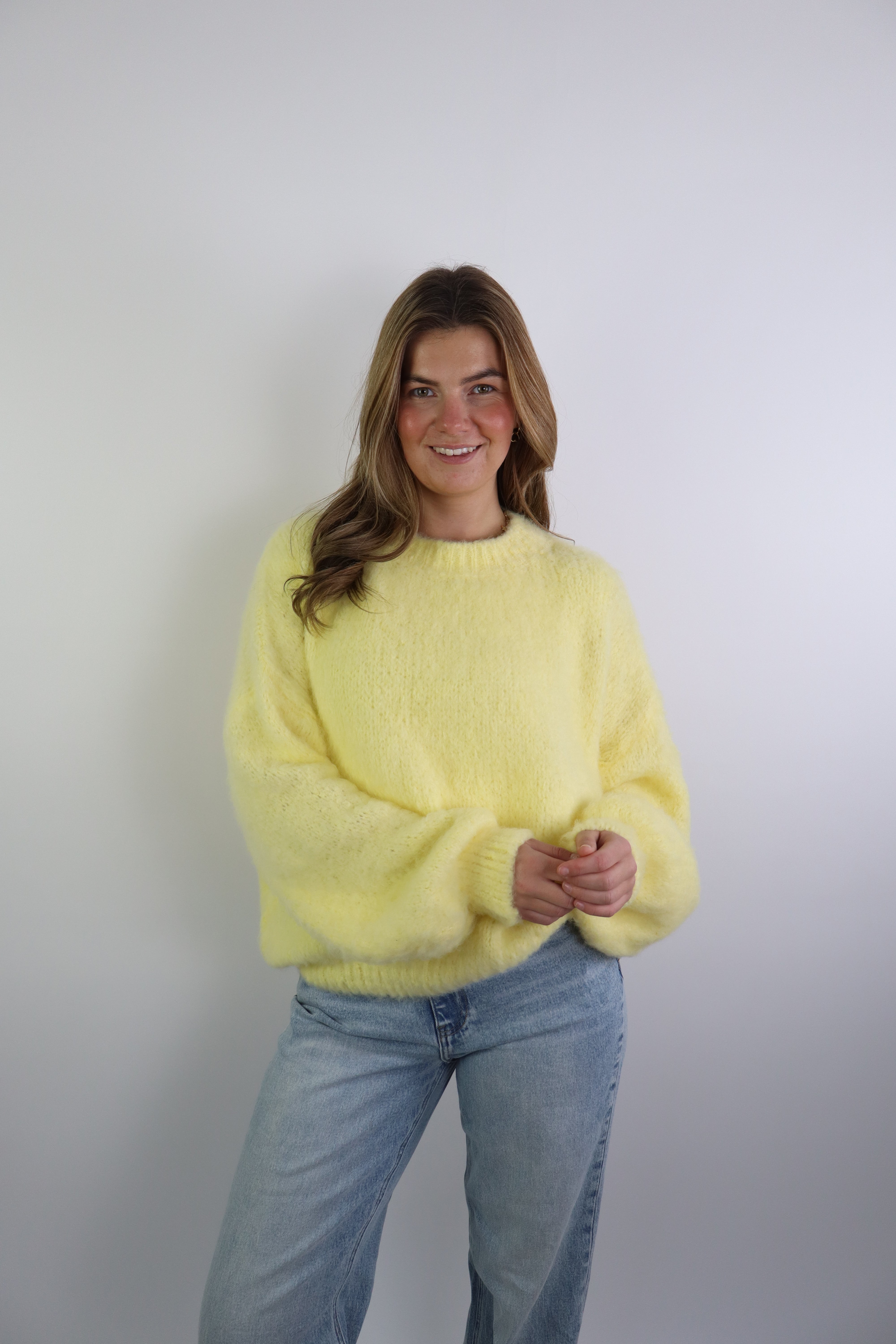 Ambika Fluffy Sweater Geel