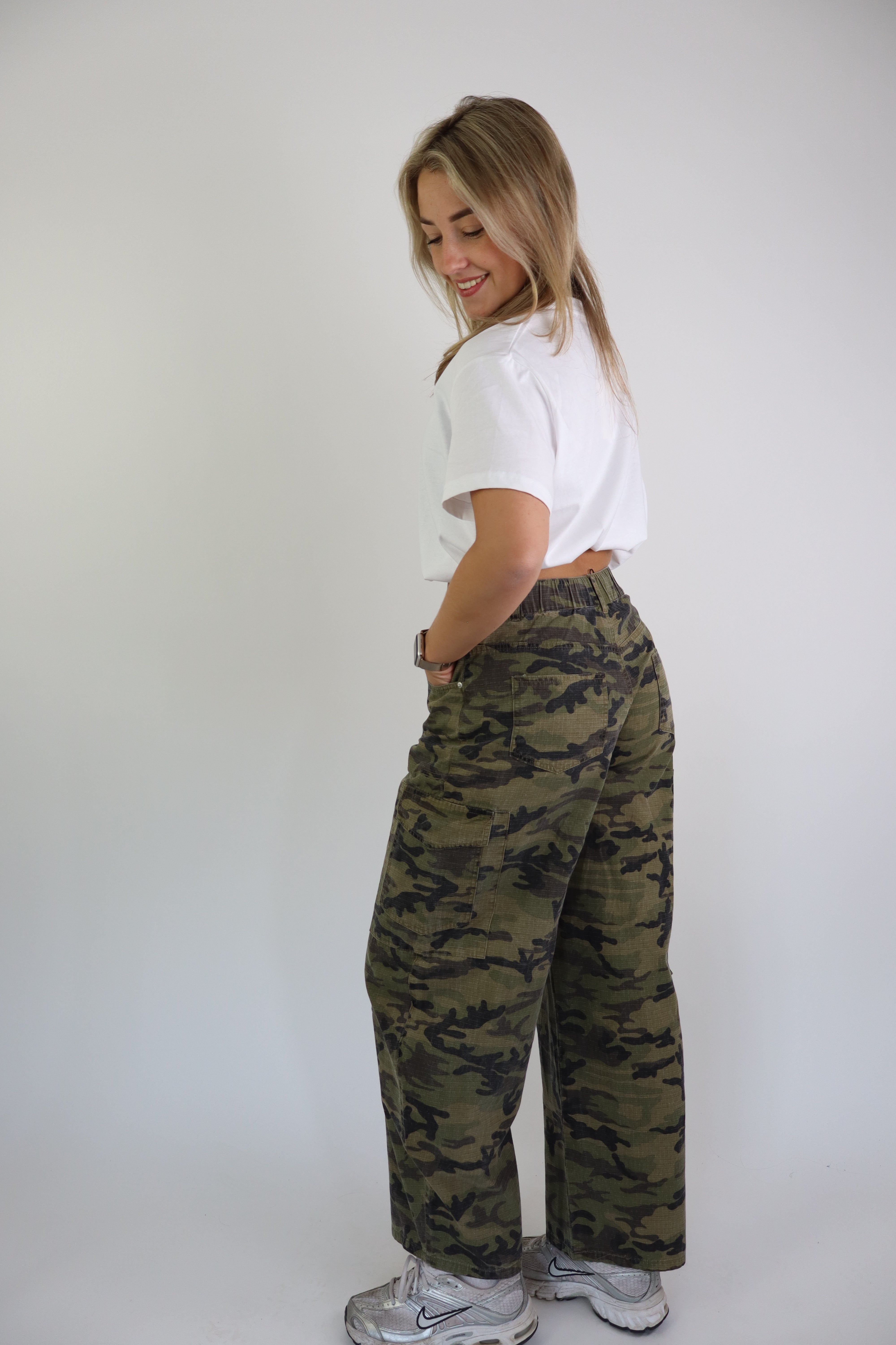 Gaby Camouflage Pants Dark Green
