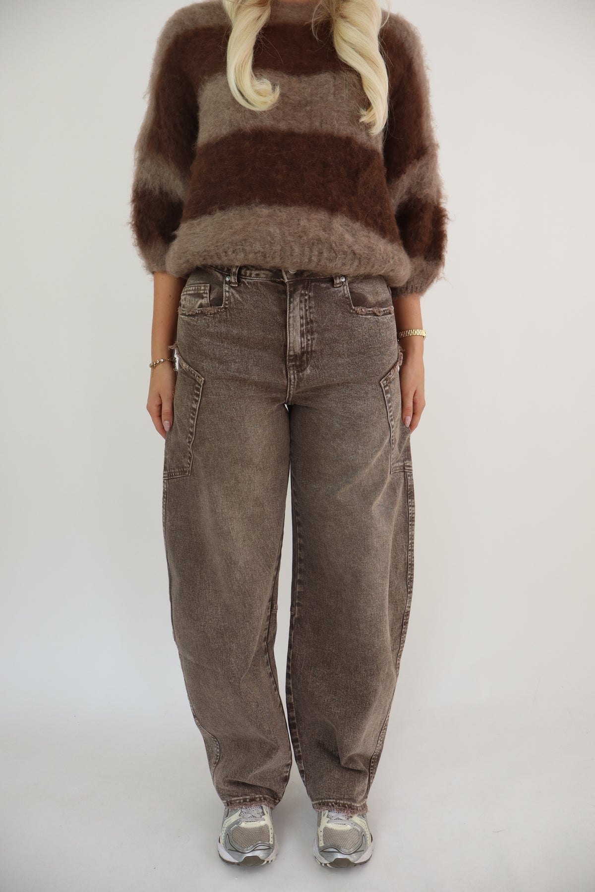 Lola Balloon Pocket Jeans Taupe W3832-4