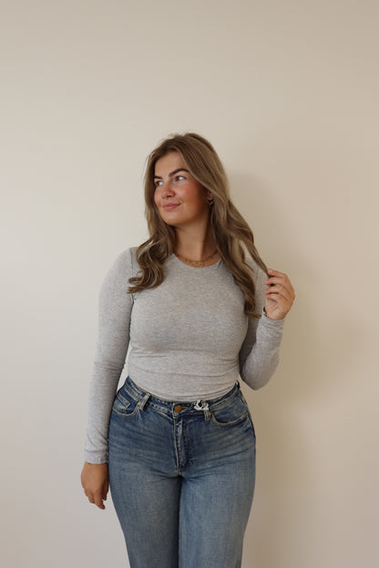 Leela Top Light Grey