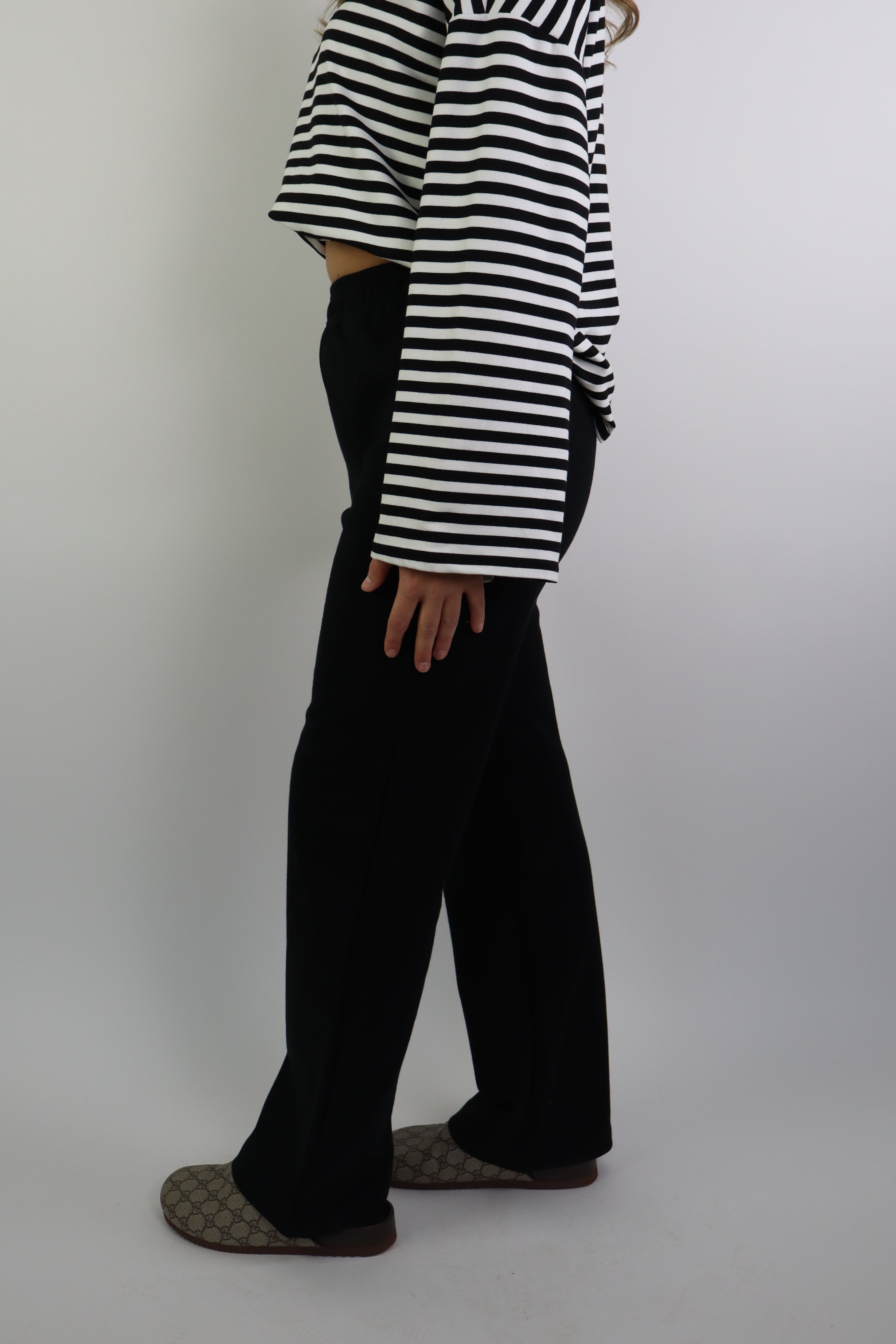 By Kie Basic Pants Black