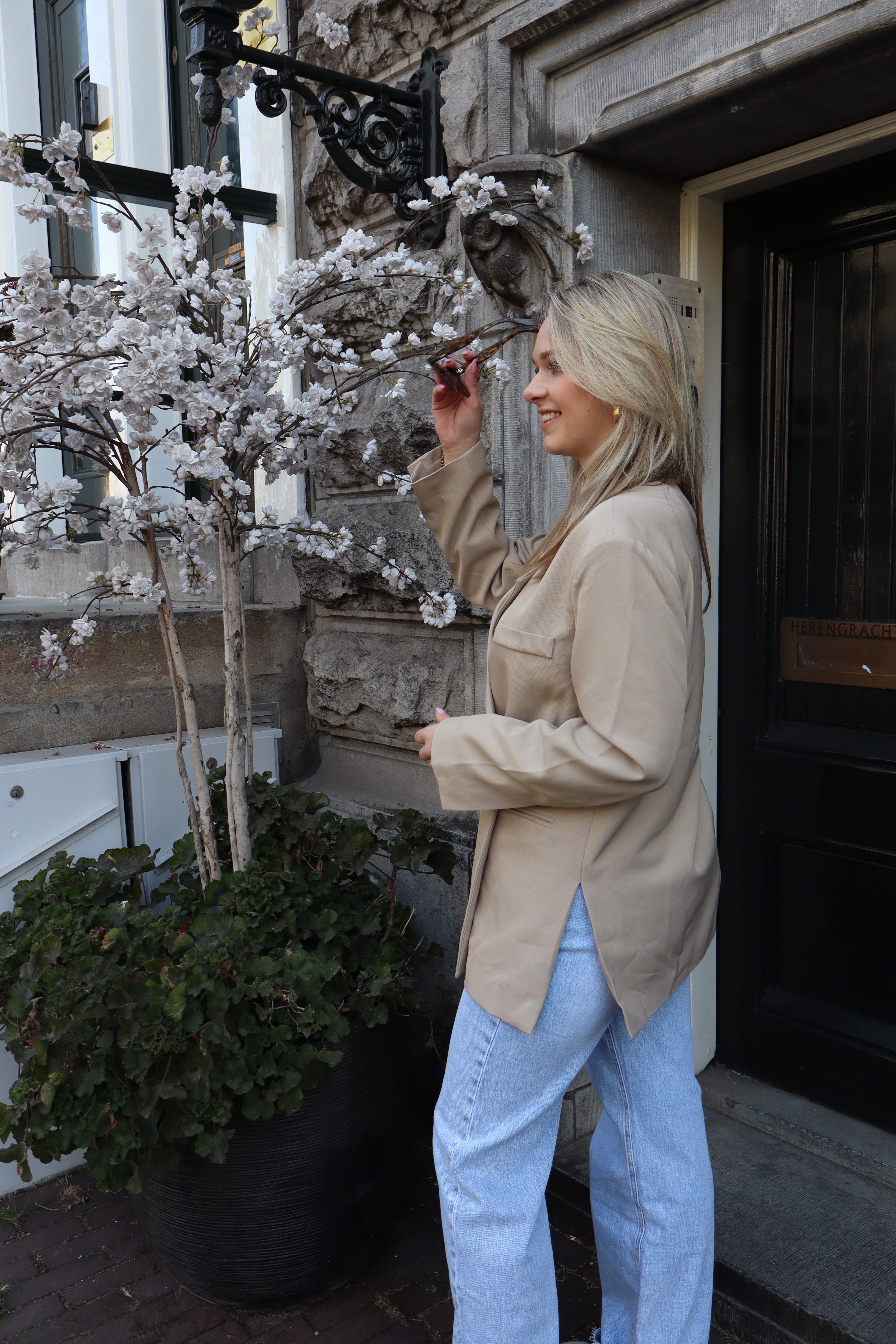 Lotje Oversized Blazer | Beige 24763