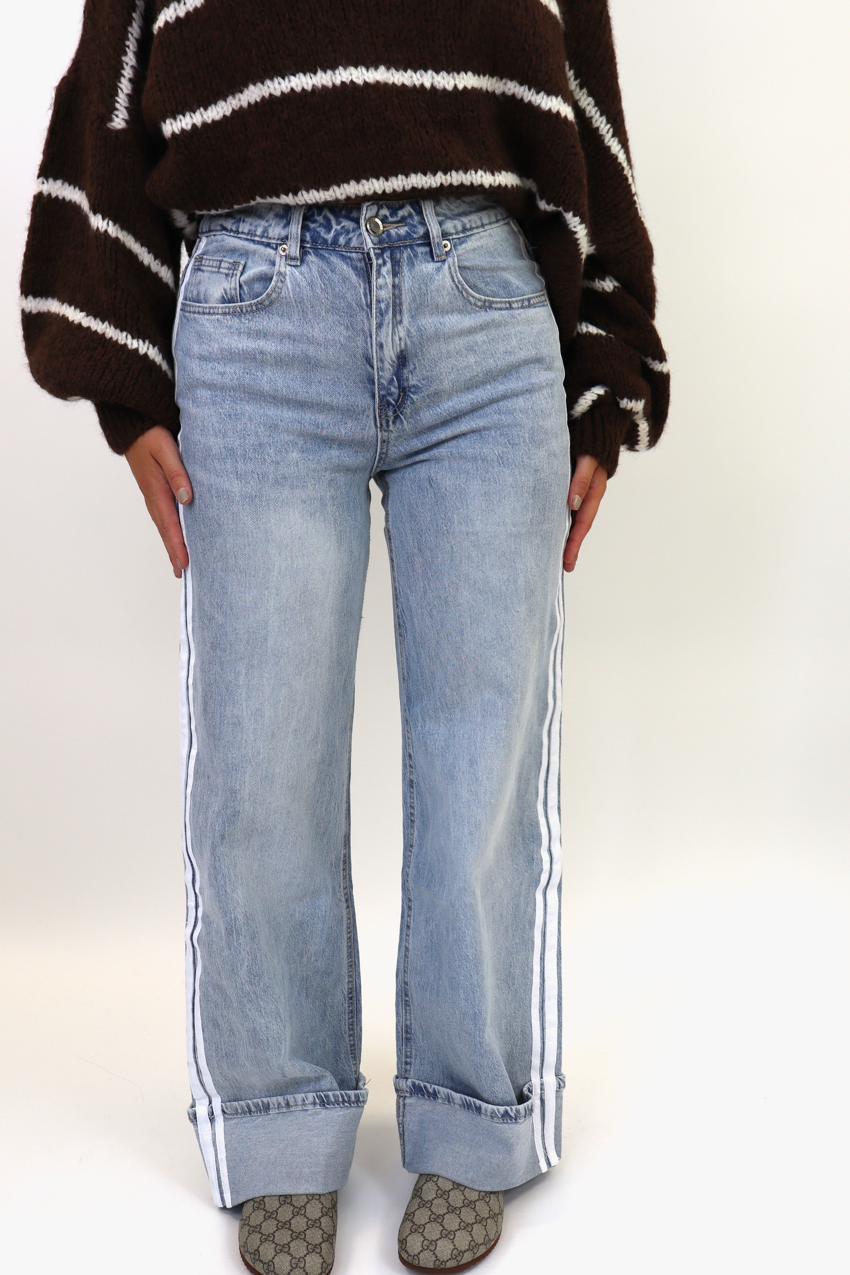 Dewi Striped Jeans | A3577 Light Denim