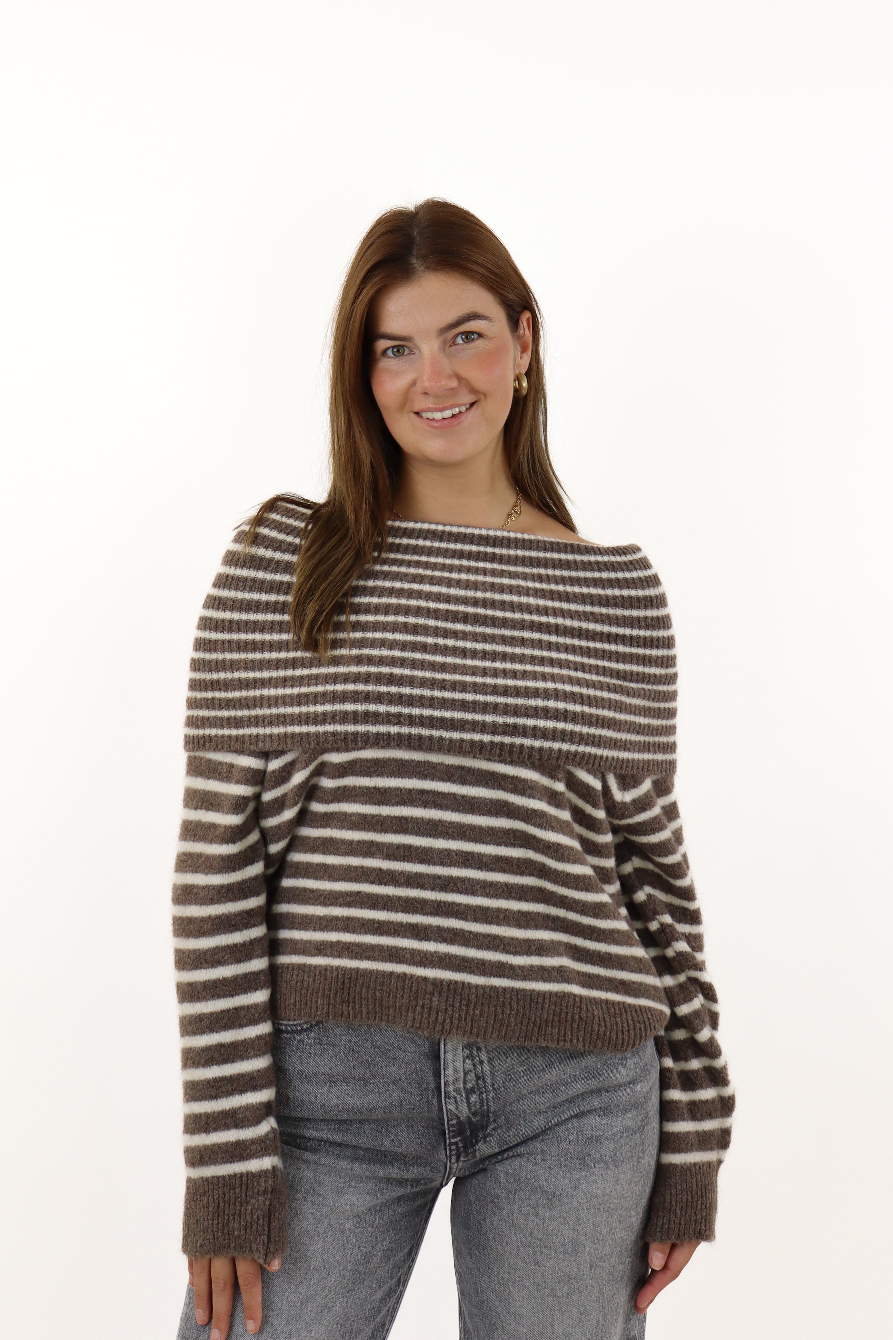 Lizzy Off Shoulder Knit Taupe