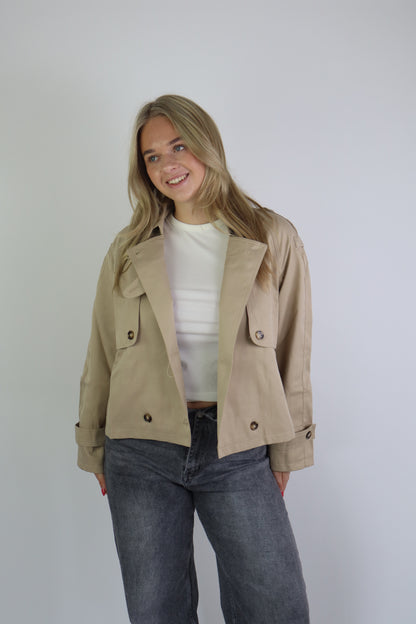 Vajen Trench Coat Beige