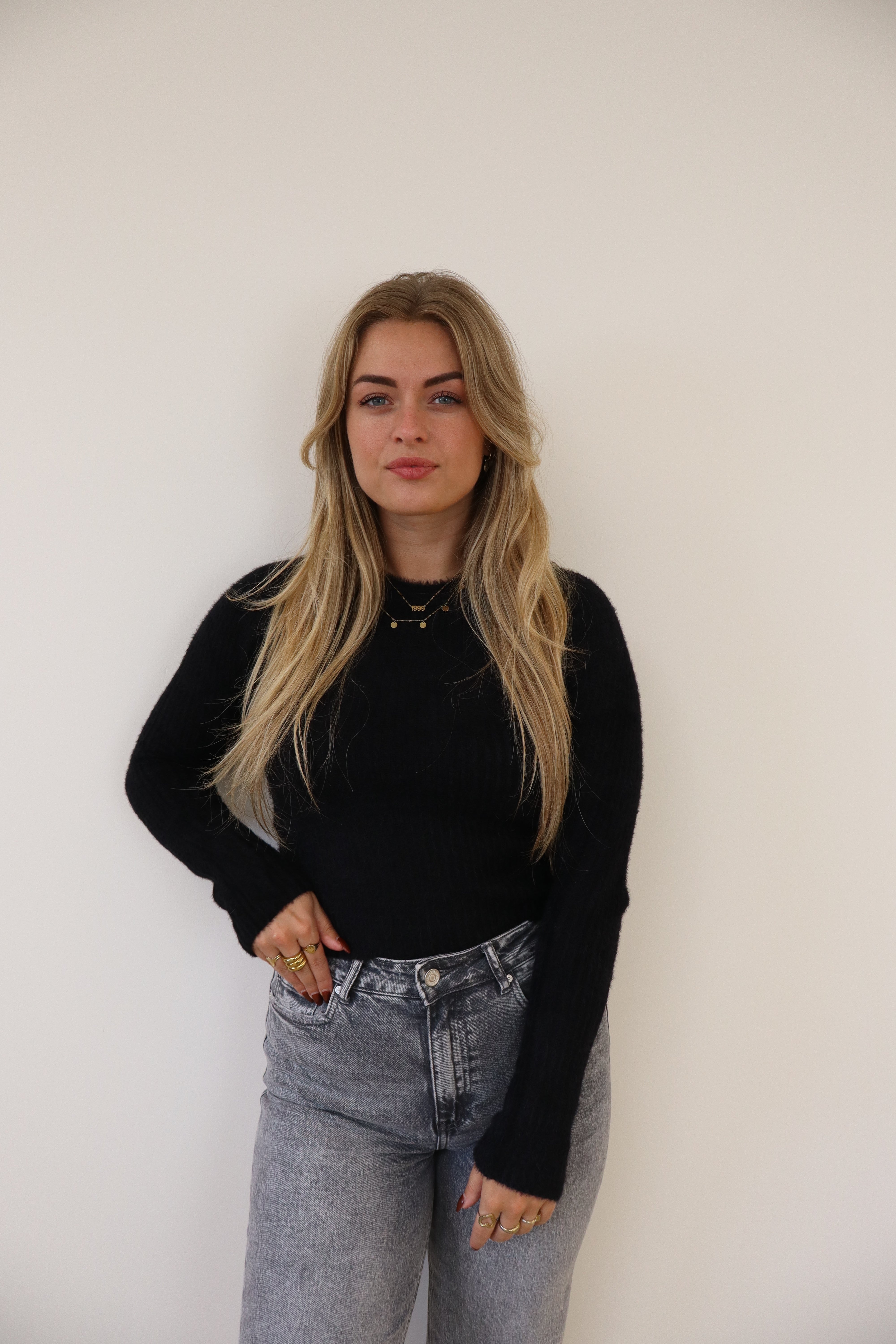Basic Fluffy Top Black